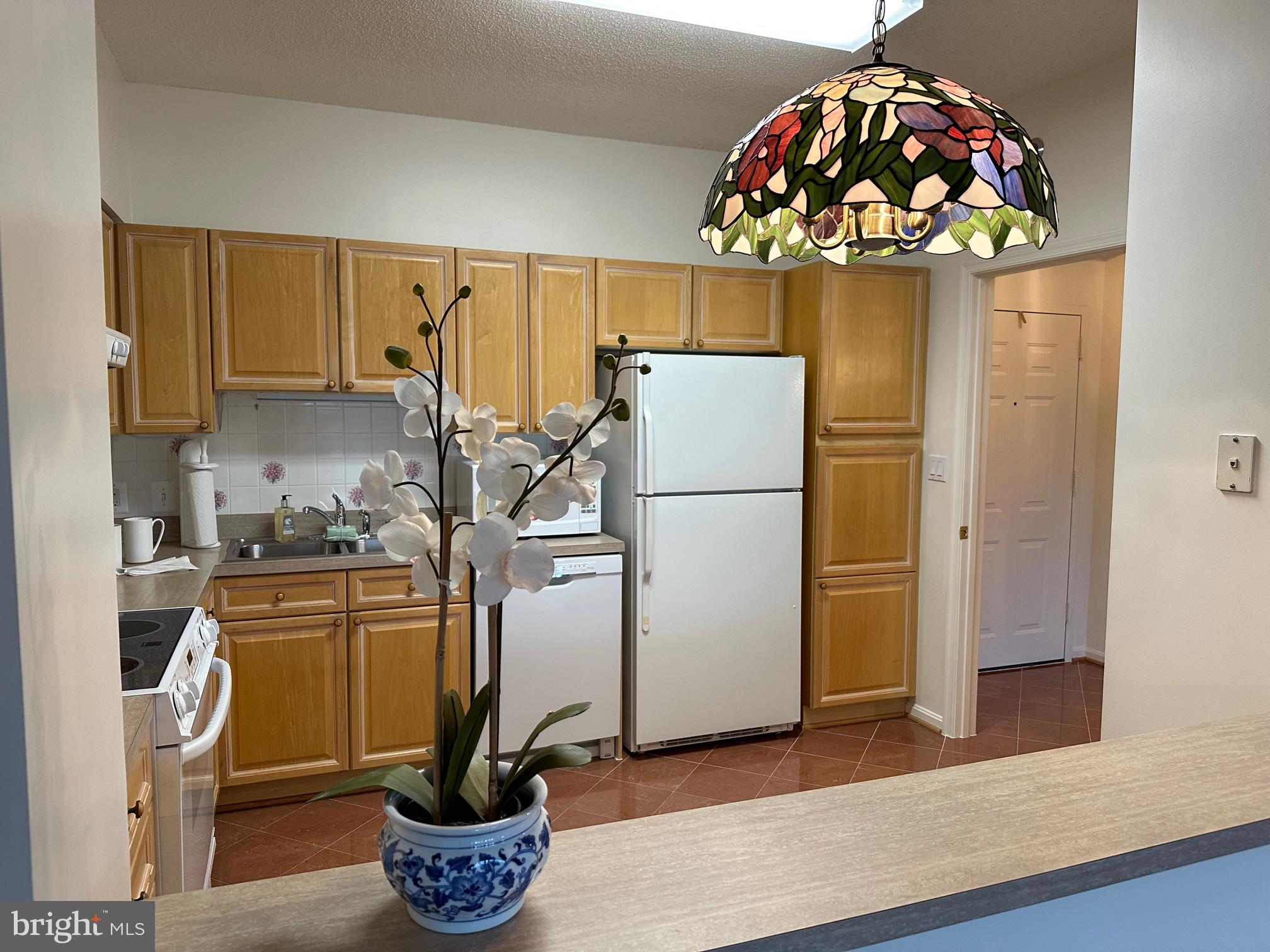 TURNBERRY COURTS AT LEIS - Residential