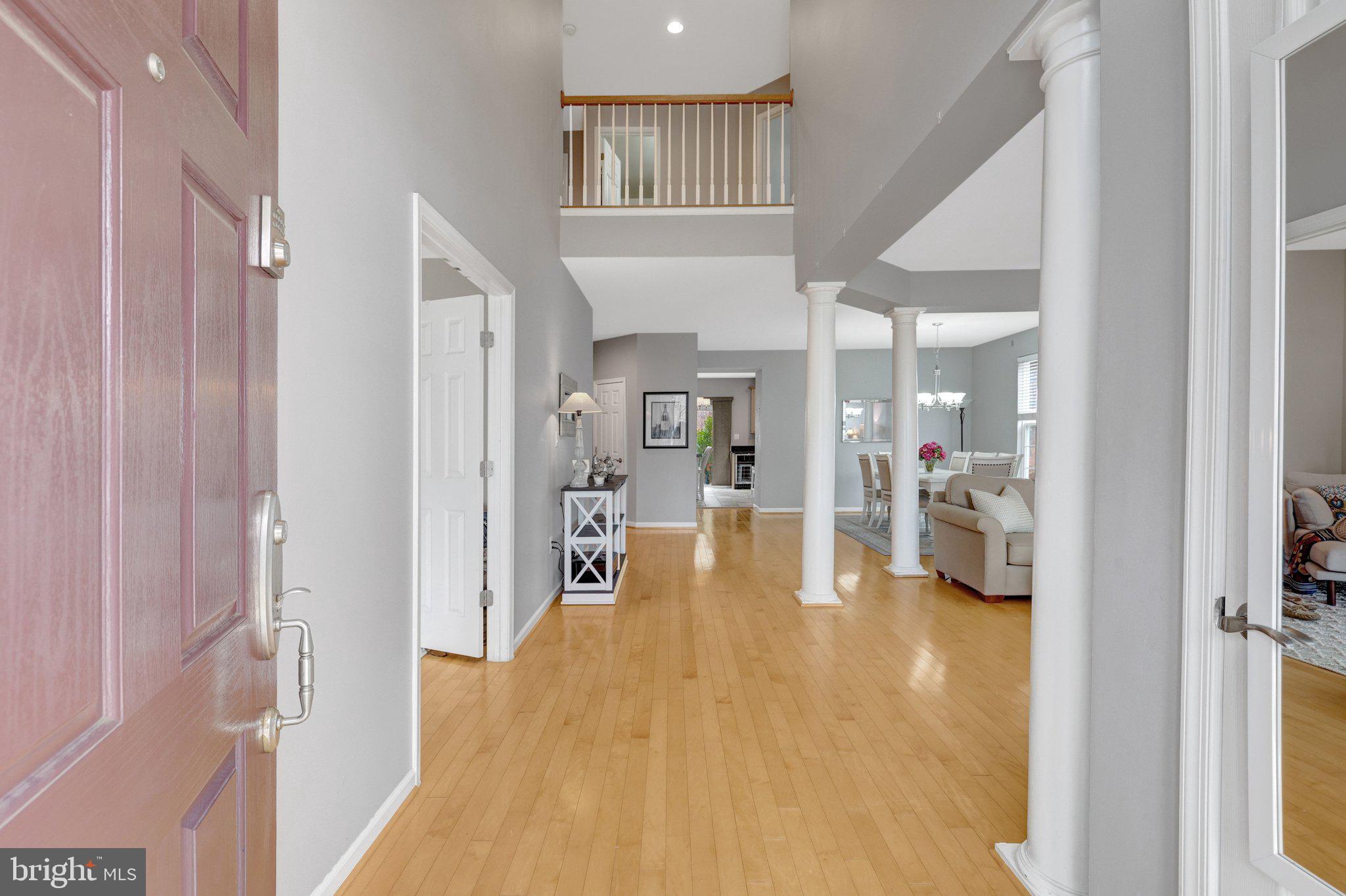 BROAD RUN OAKS - Residential