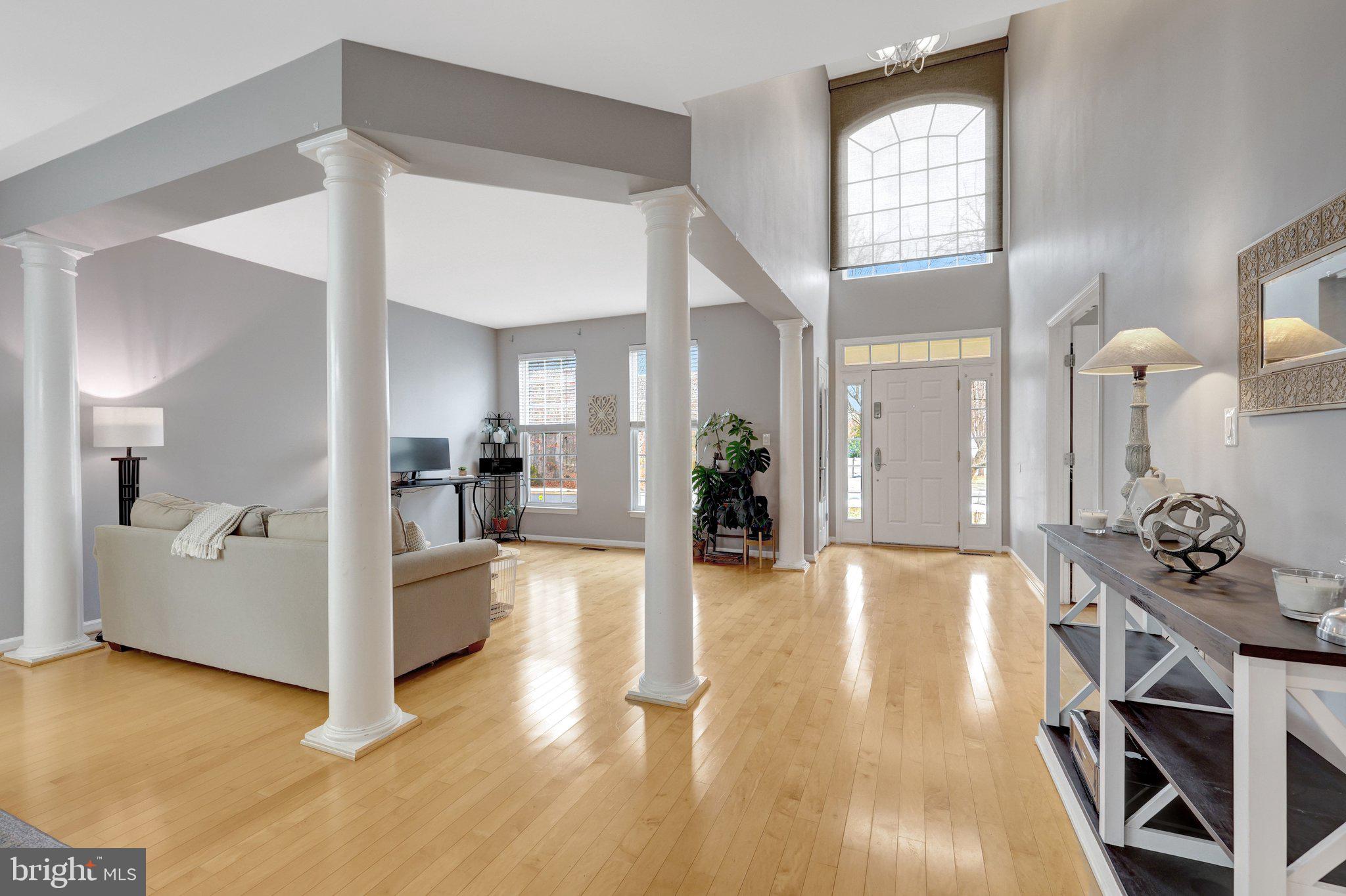 BROAD RUN OAKS - Residential