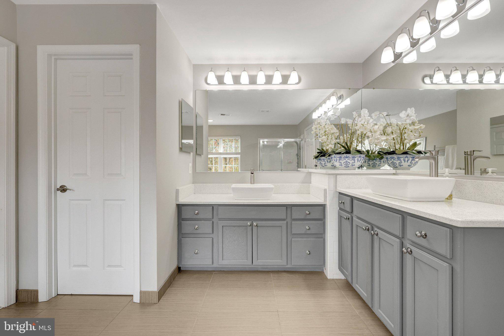 BROAD RUN OAKS - Residential