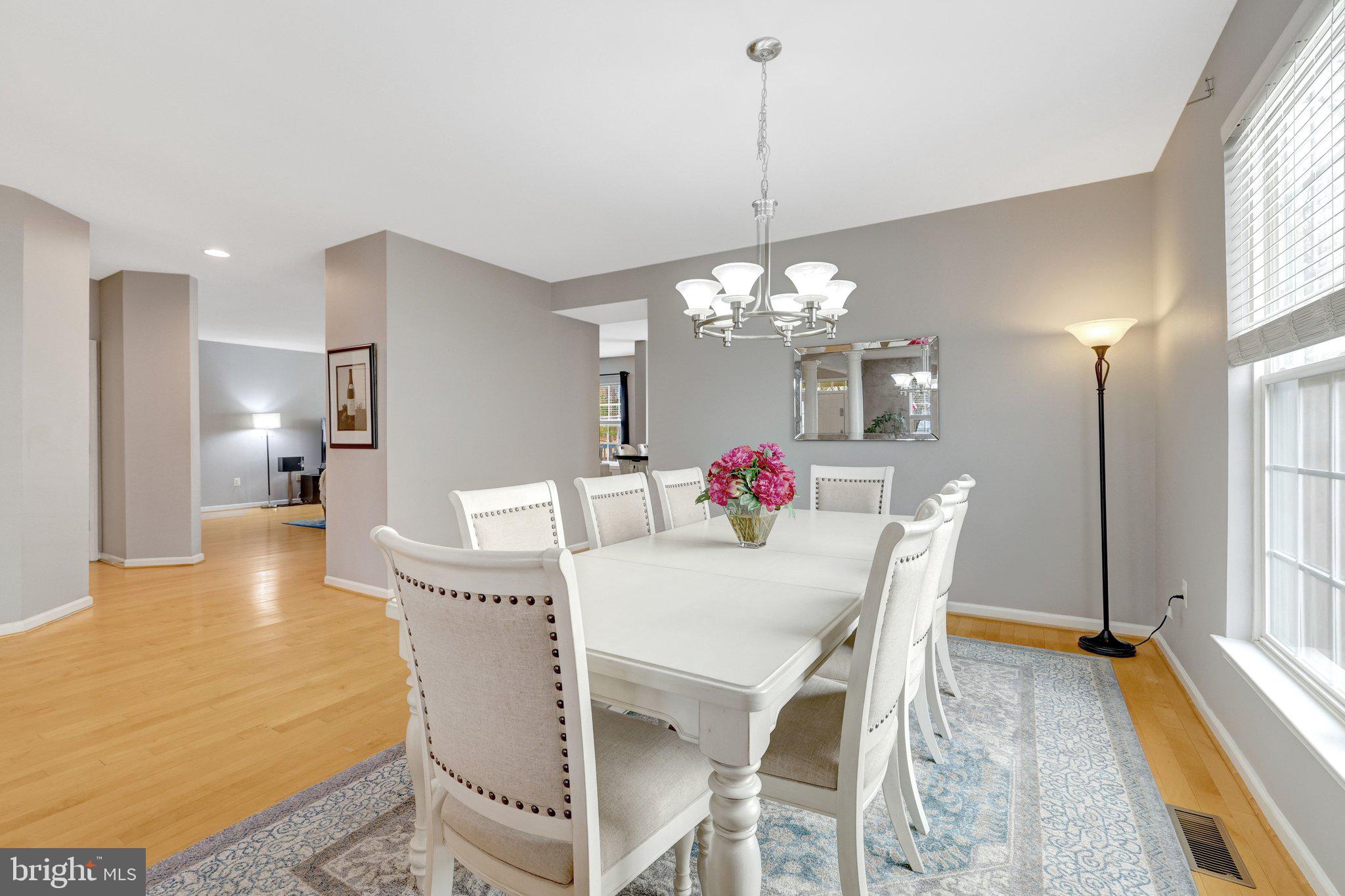 BROAD RUN OAKS - Residential