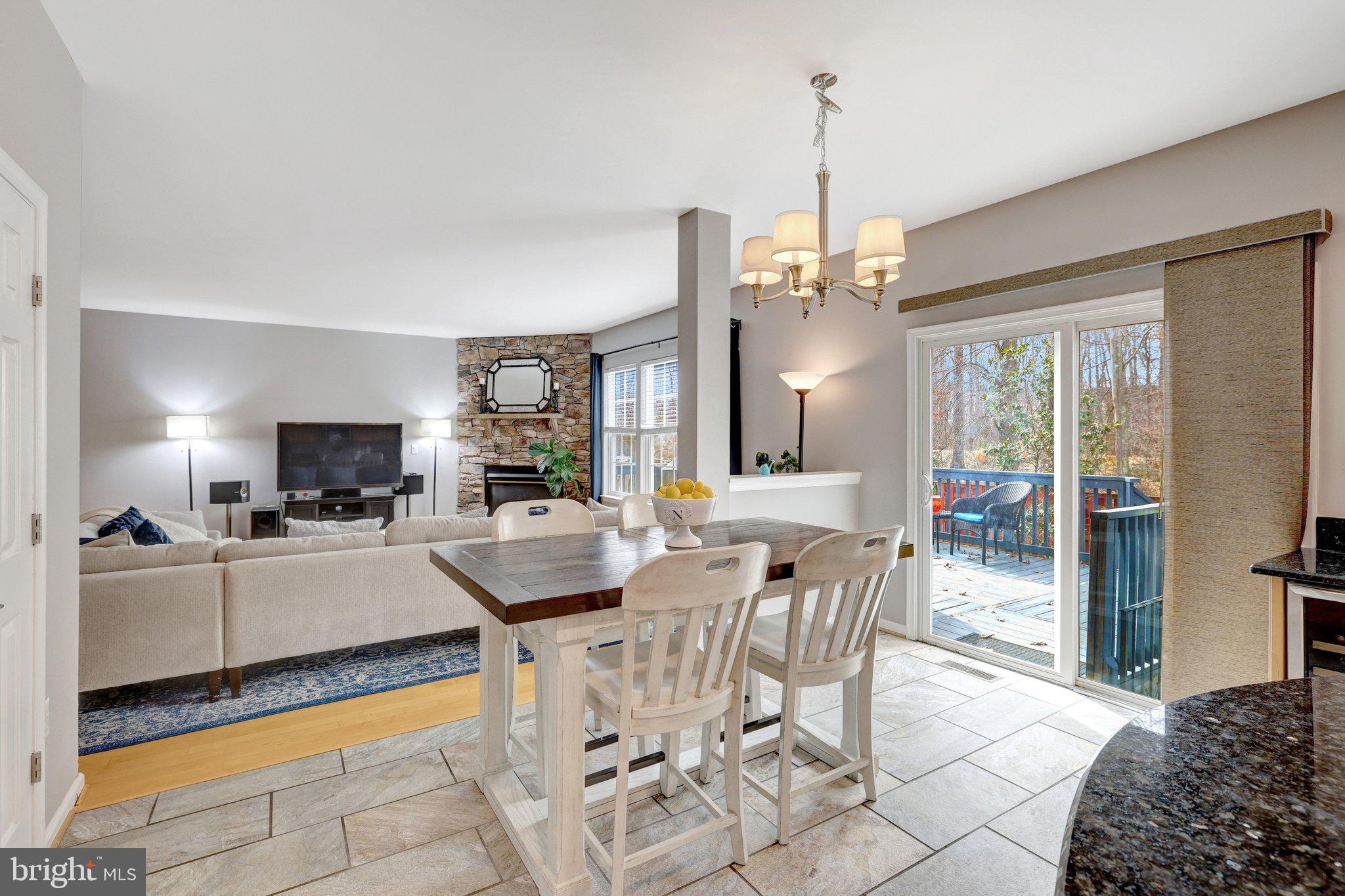 BROAD RUN OAKS - Residential