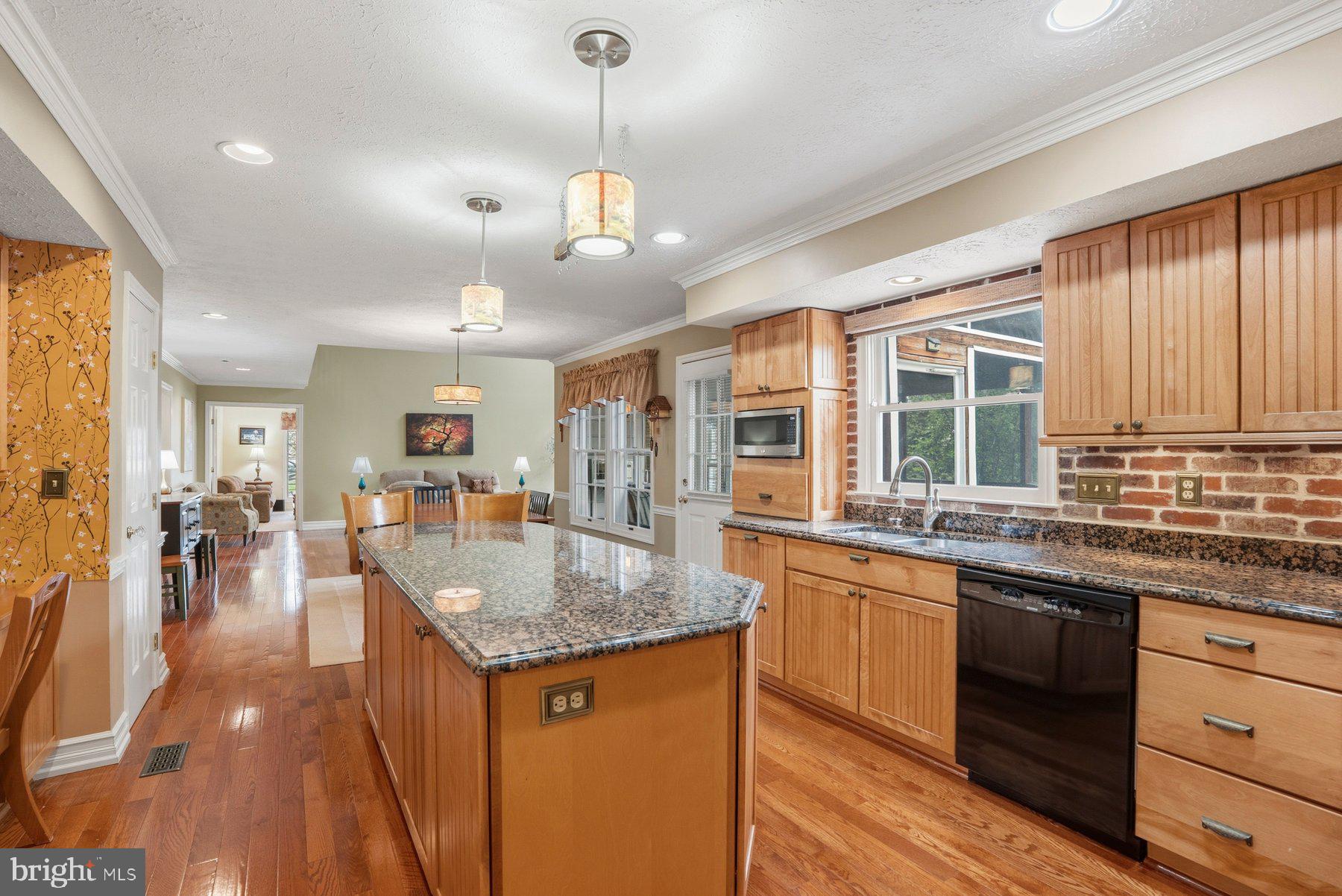 CUB HILL FARMS - Residential
