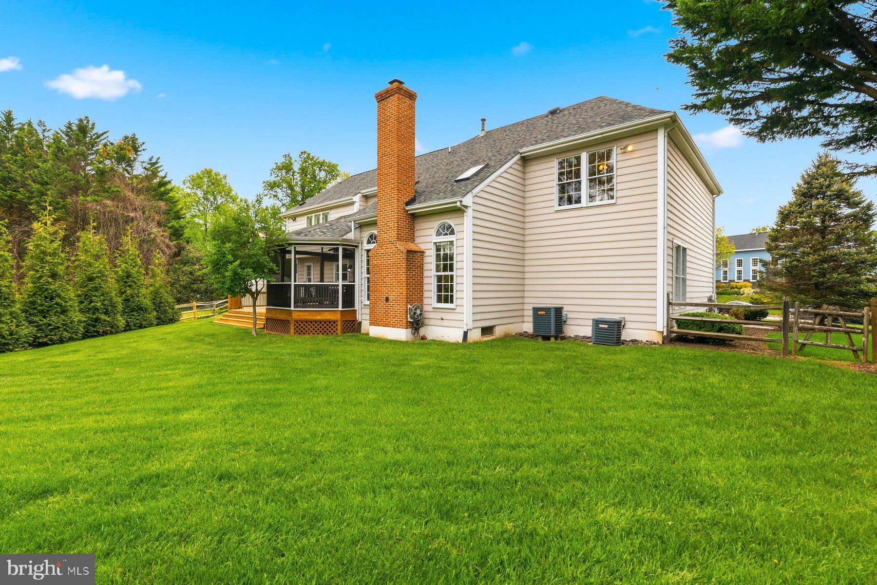 CUB HILL FARMS - Residential