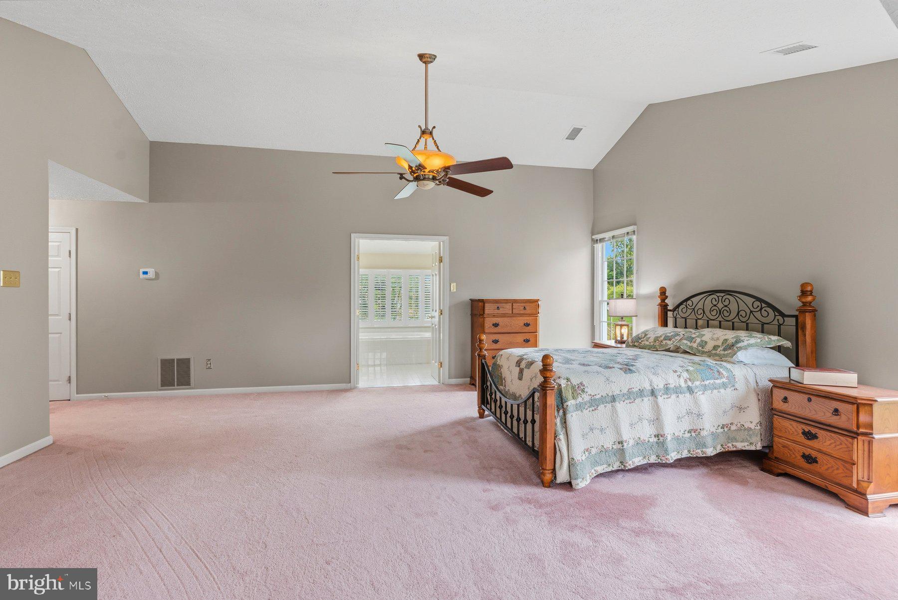 CUB HILL FARMS - Residential