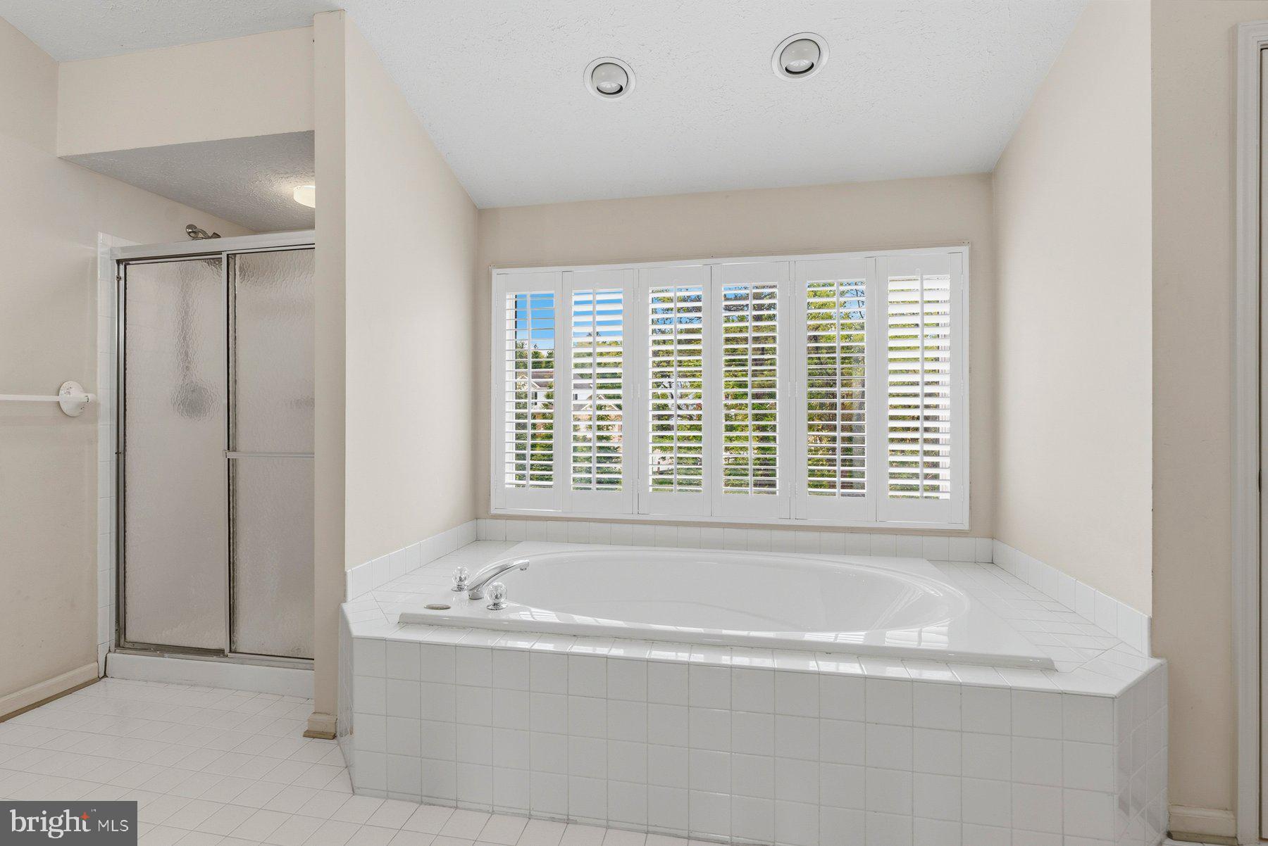 CUB HILL FARMS - Residential