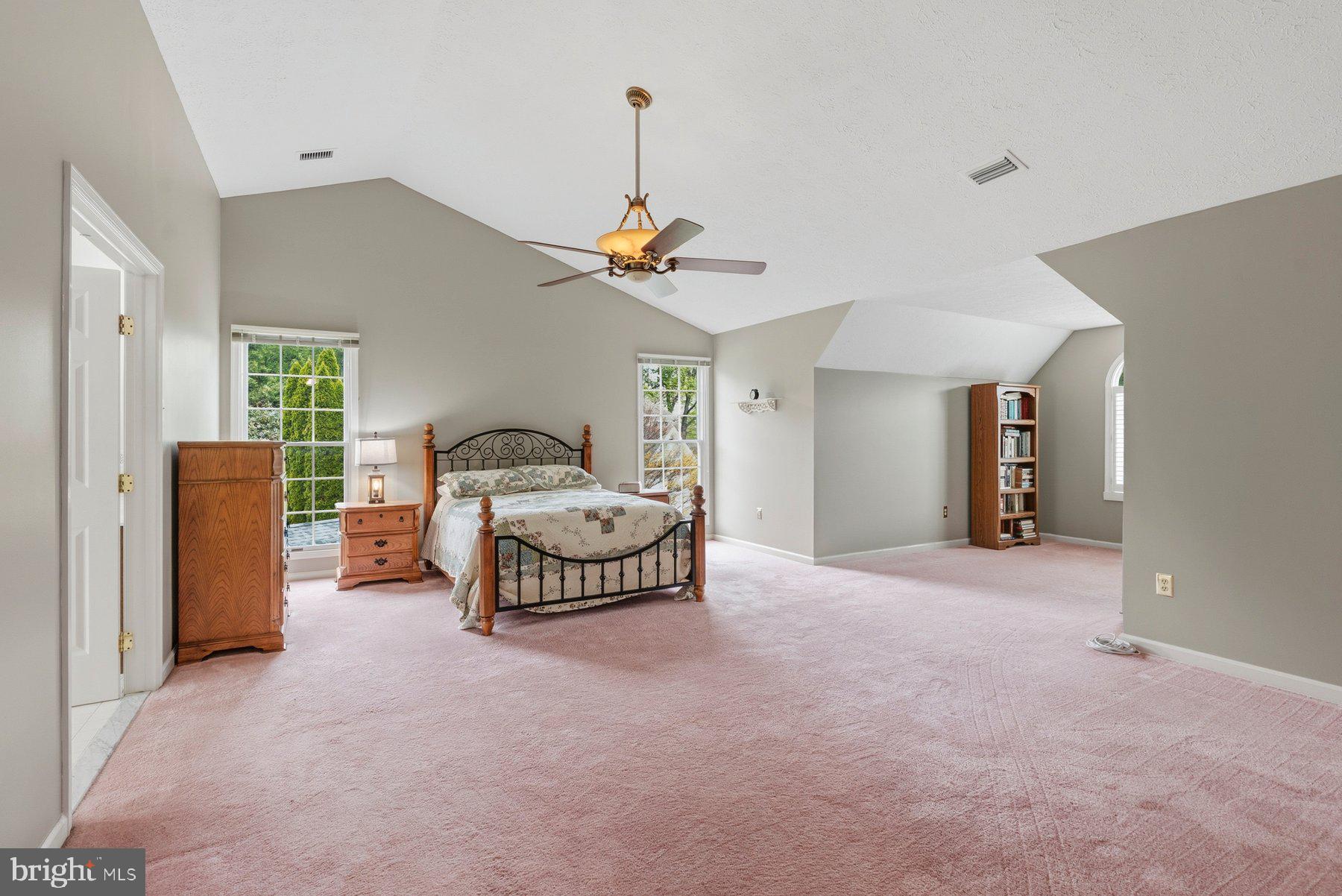 CUB HILL FARMS - Residential
