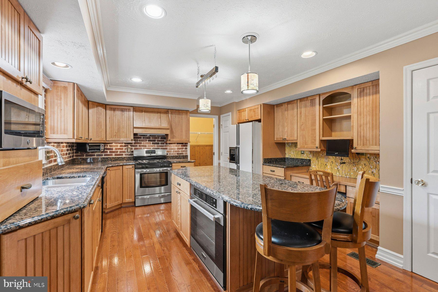 CUB HILL FARMS - Residential