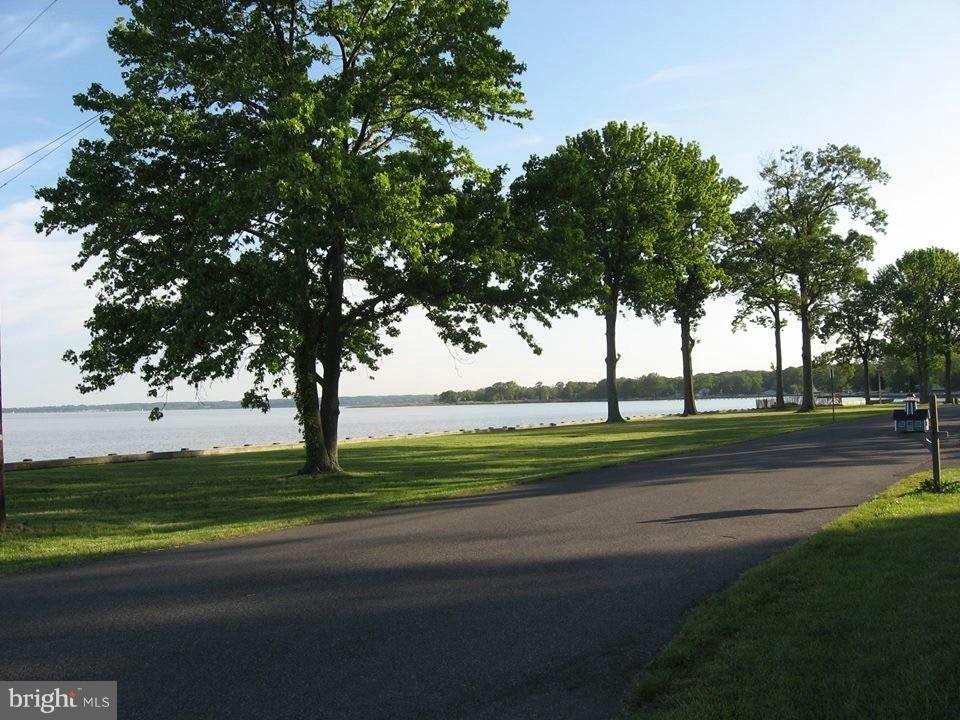 FRANKLIN MANOR BEACH - Residential Lease