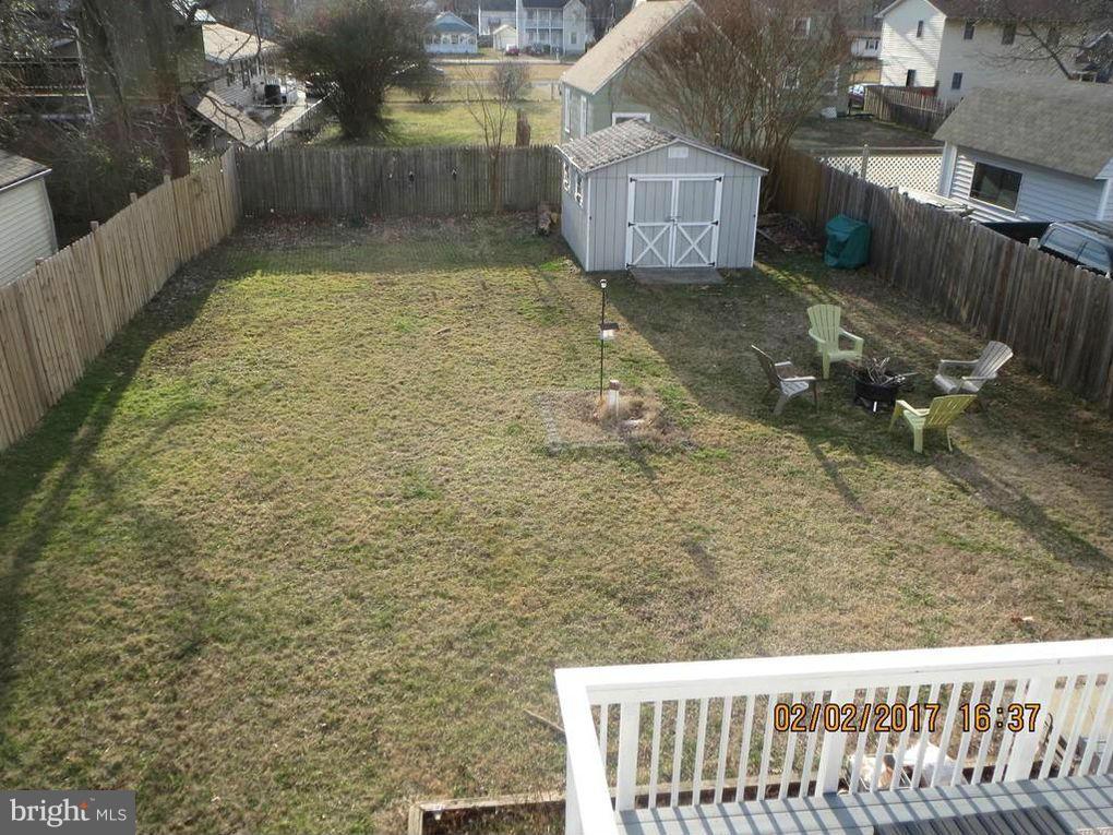 FRANKLIN MANOR BEACH - Residential Lease