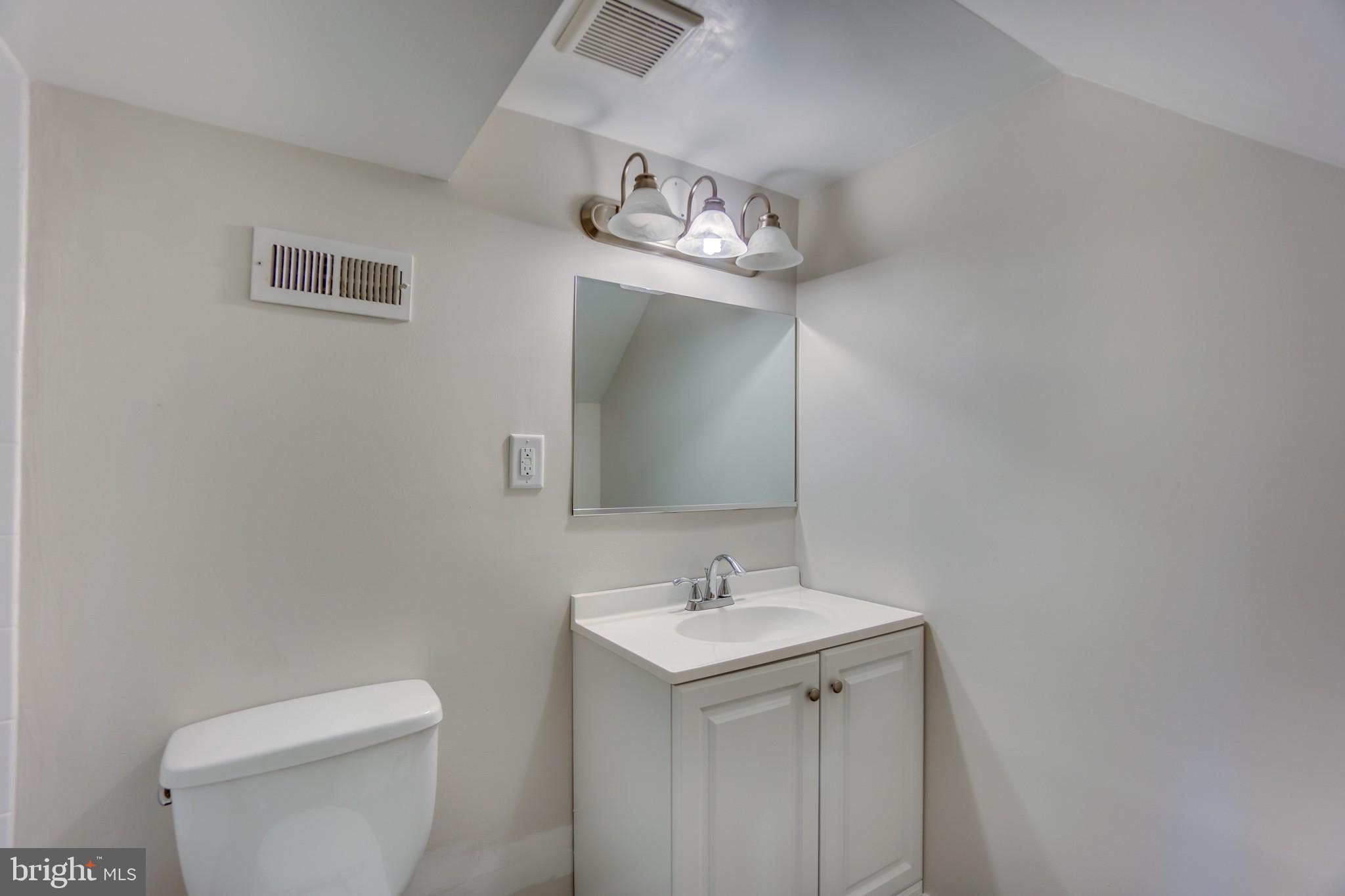 HUNTINGTON - Residential Lease