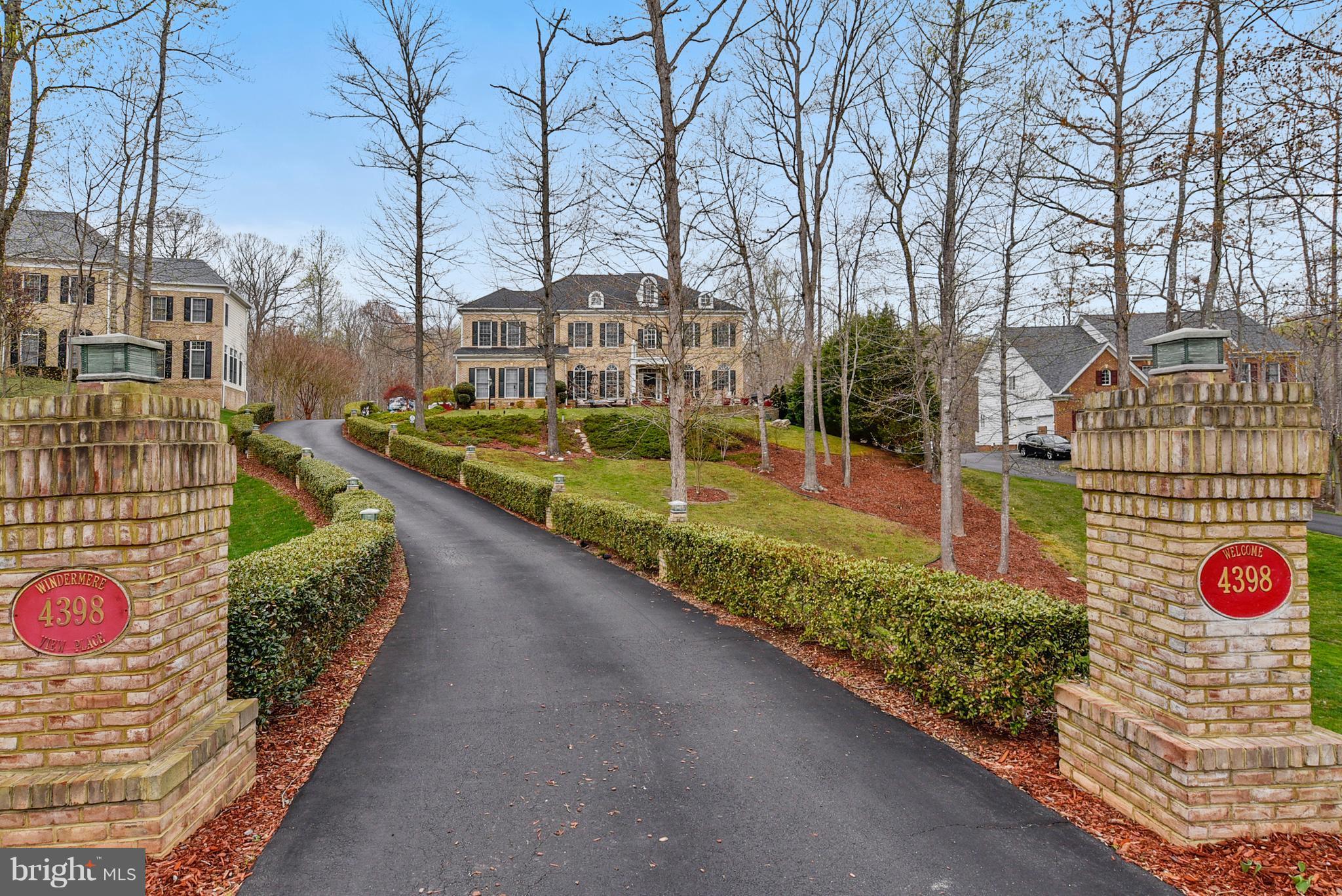 RIVER FALLS - Residential