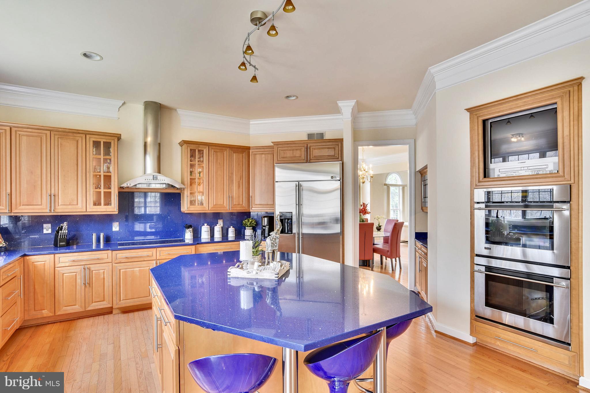 RIVER FALLS - Residential