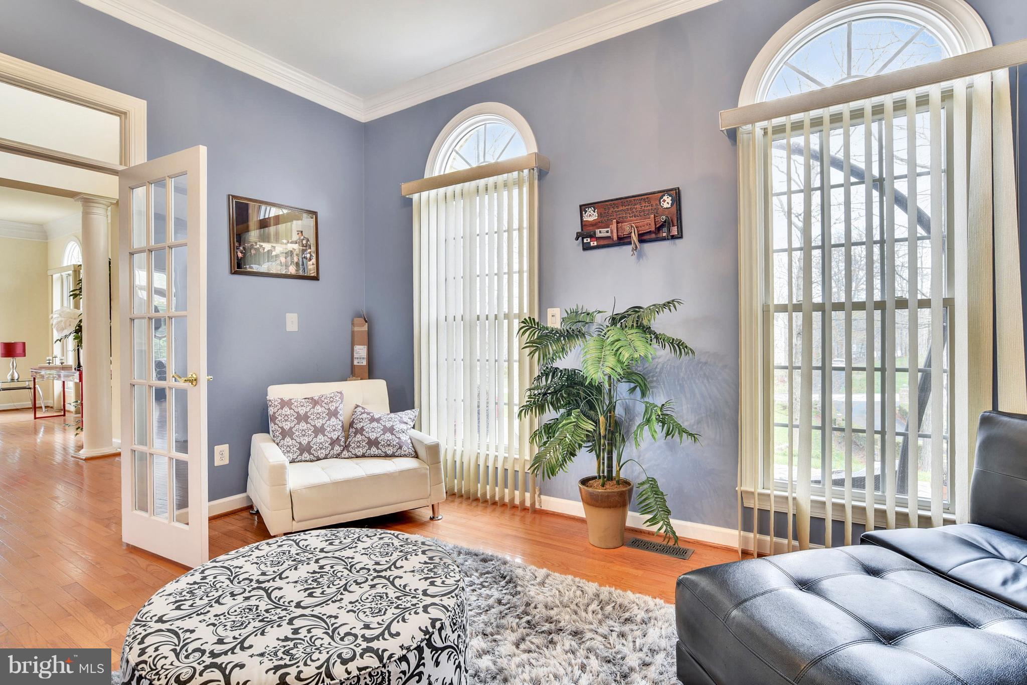 RIVER FALLS - Residential