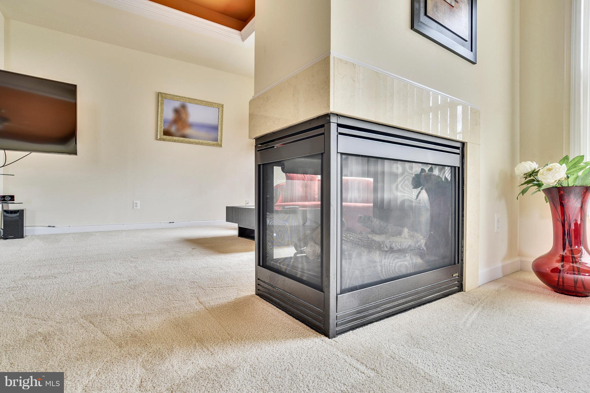 RIVER FALLS - Residential