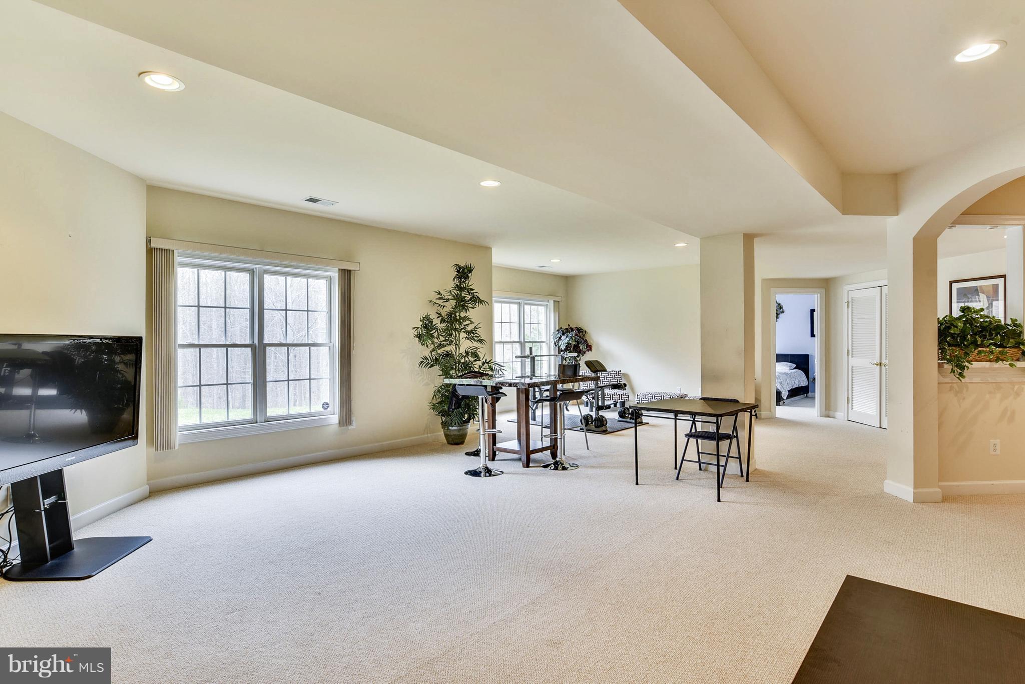 RIVER FALLS - Residential