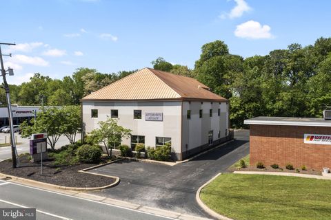 Photo of 3200 Concord Pike, WILMINGTON, DE 19803 (MLS # DENC2081710)