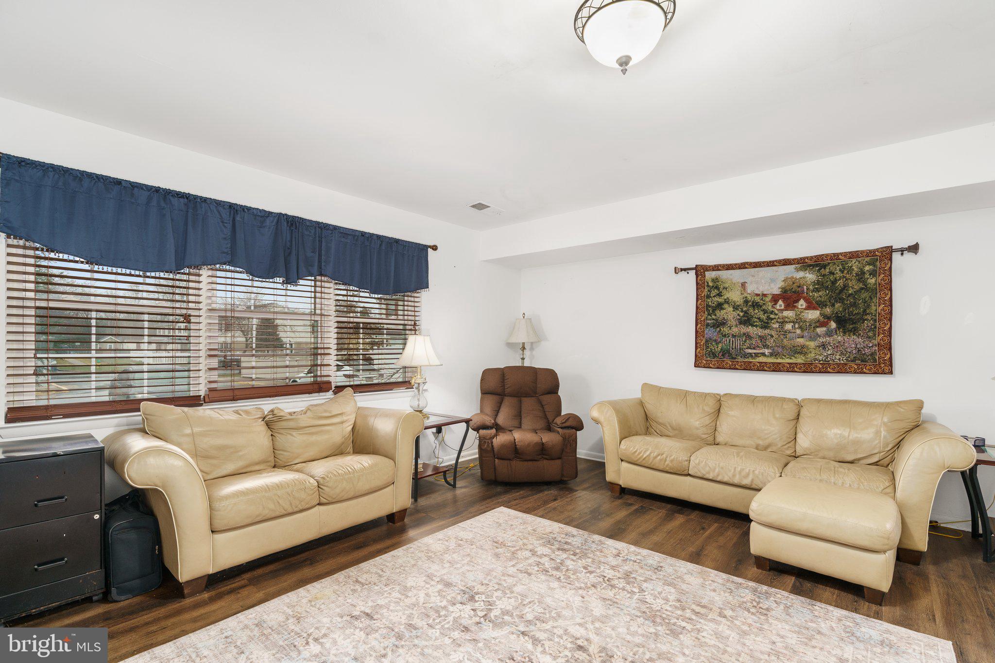 QUAKER GREEN - Residential