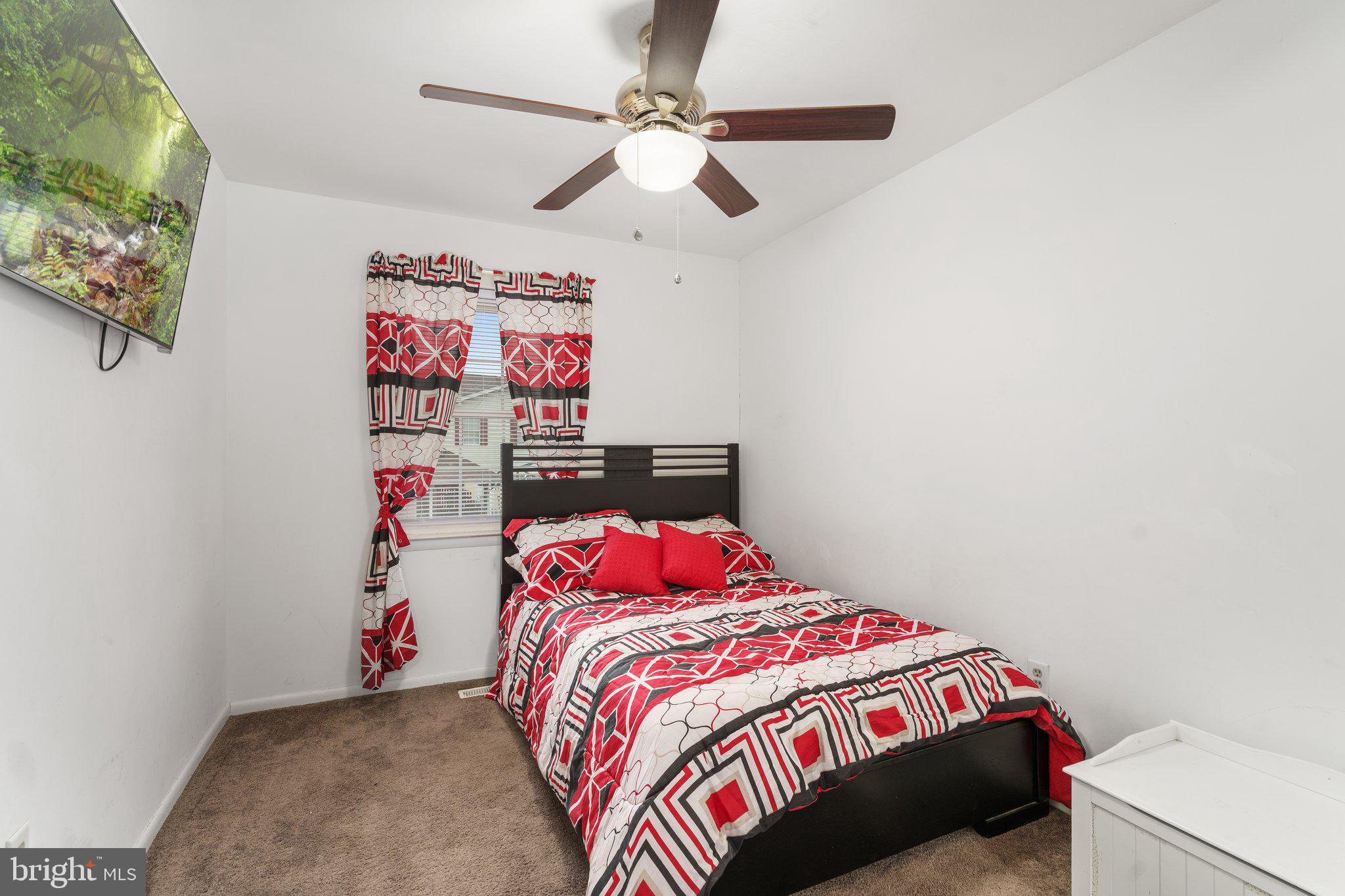 QUAKER GREEN - Residential