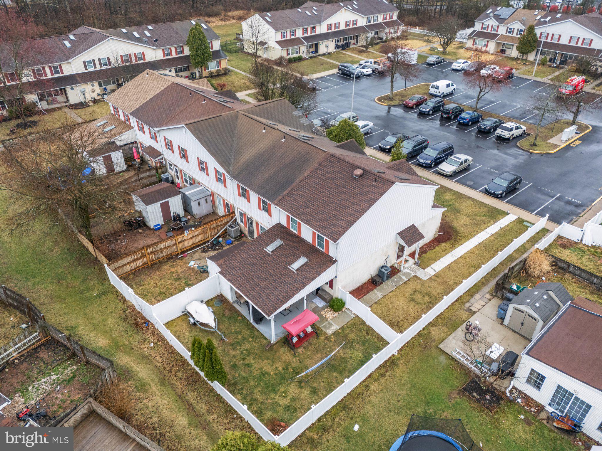 QUAKER GREEN - Residential