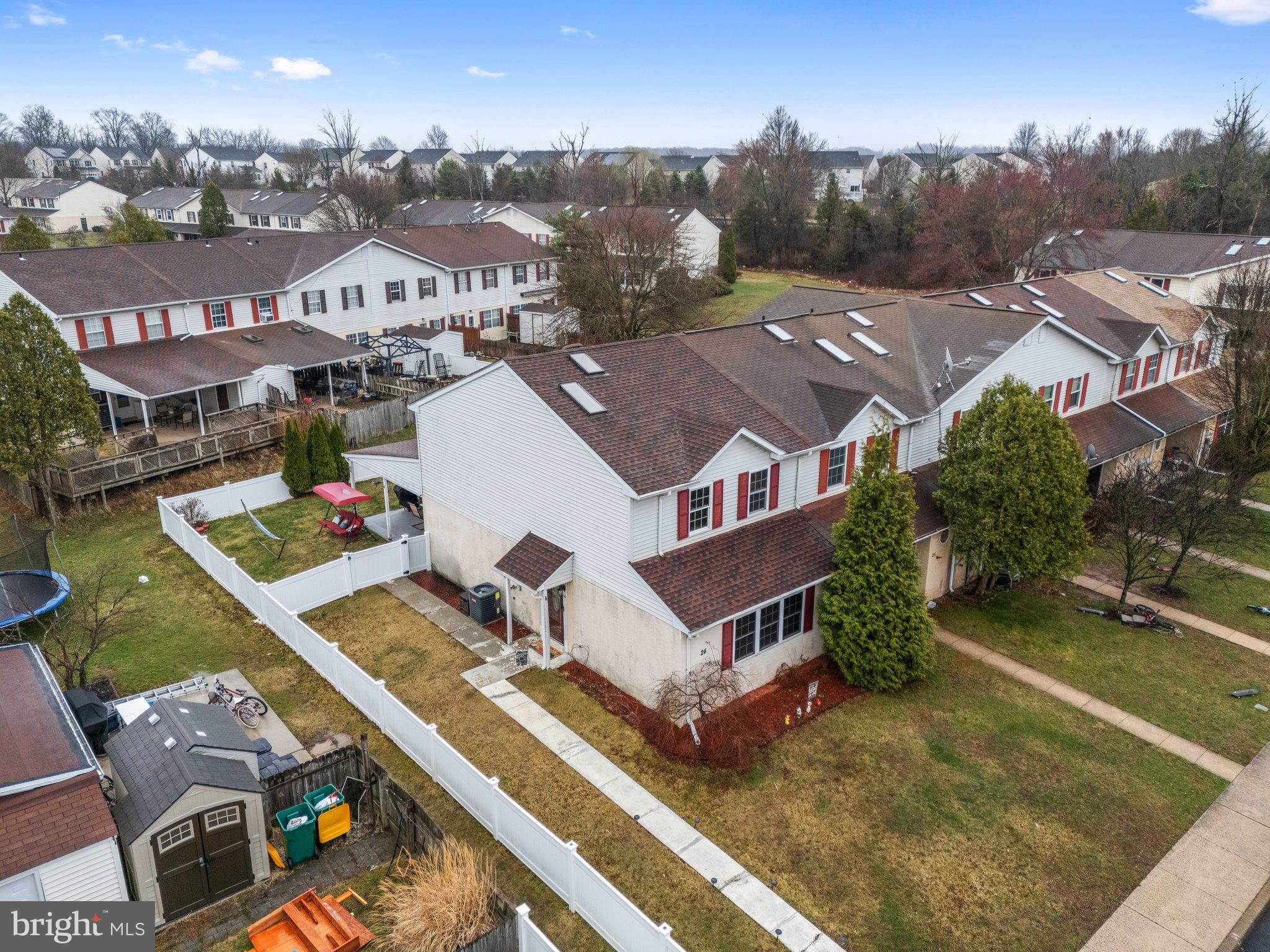 QUAKER GREEN - Residential