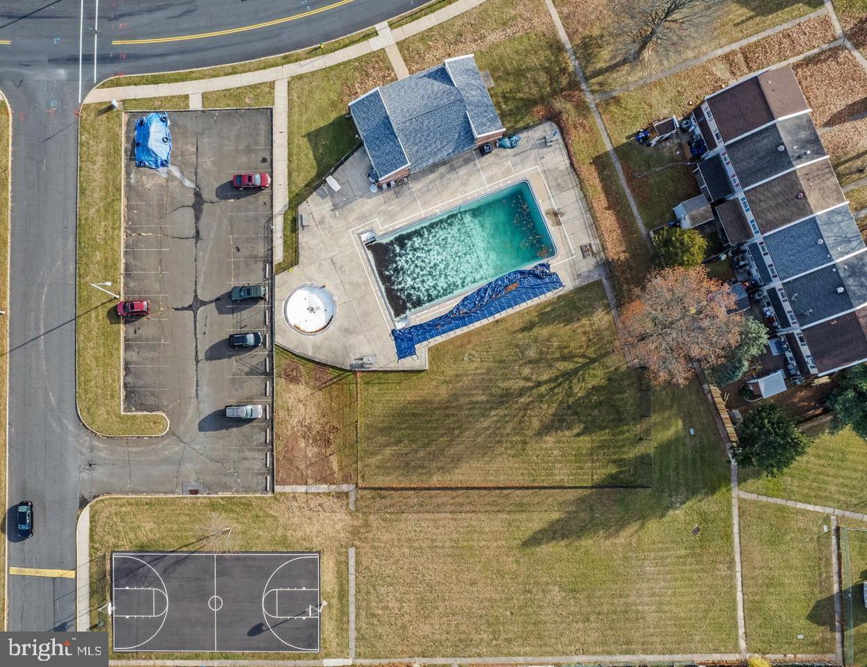 QUAKER GREEN - Residential