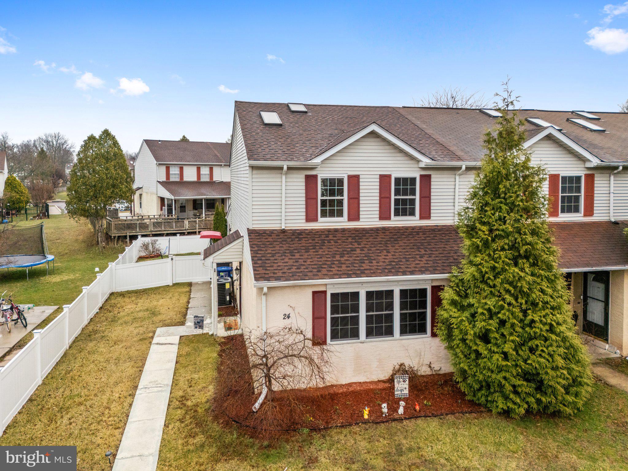 QUAKER GREEN - Residential