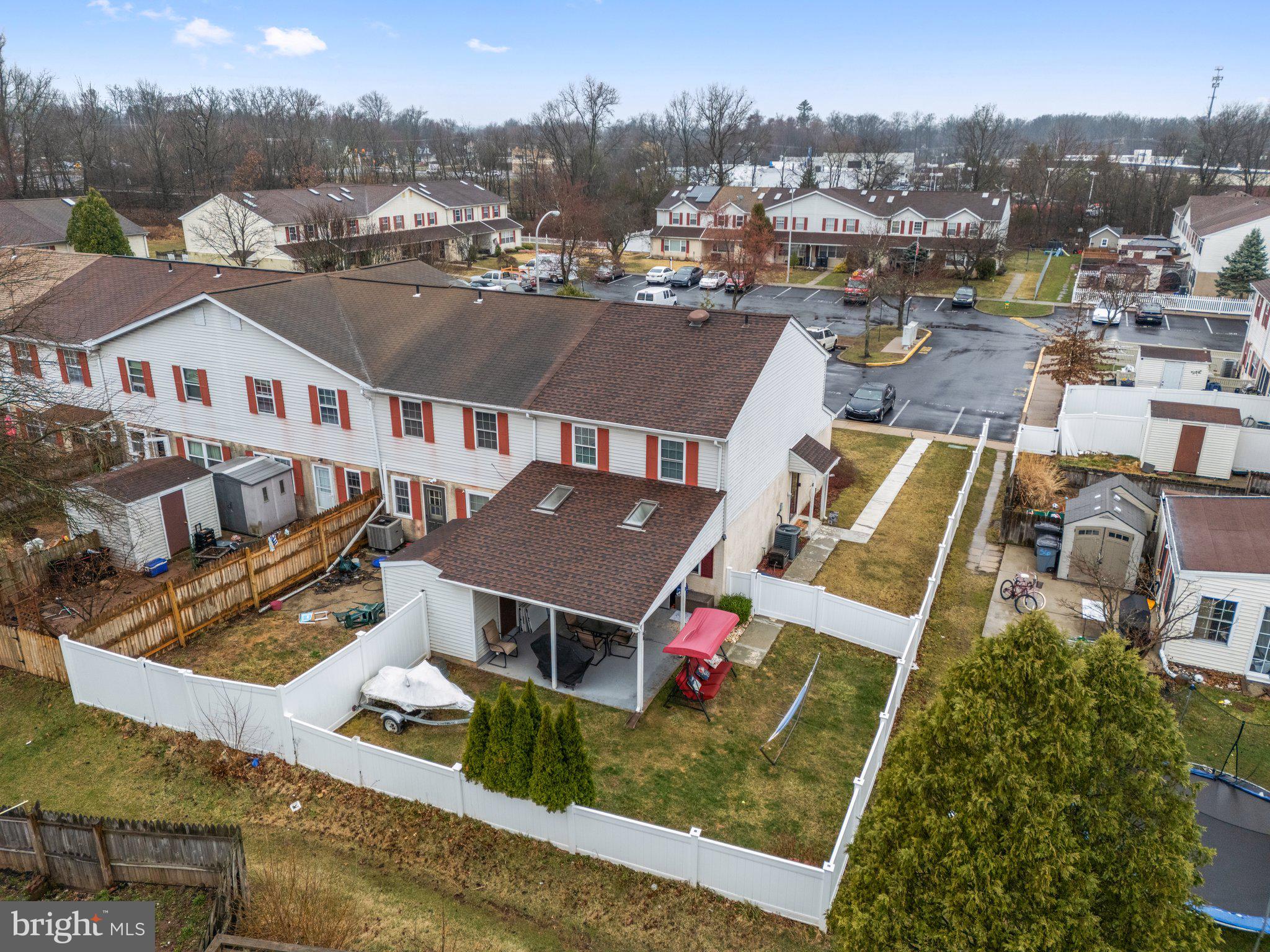 QUAKER GREEN - Residential