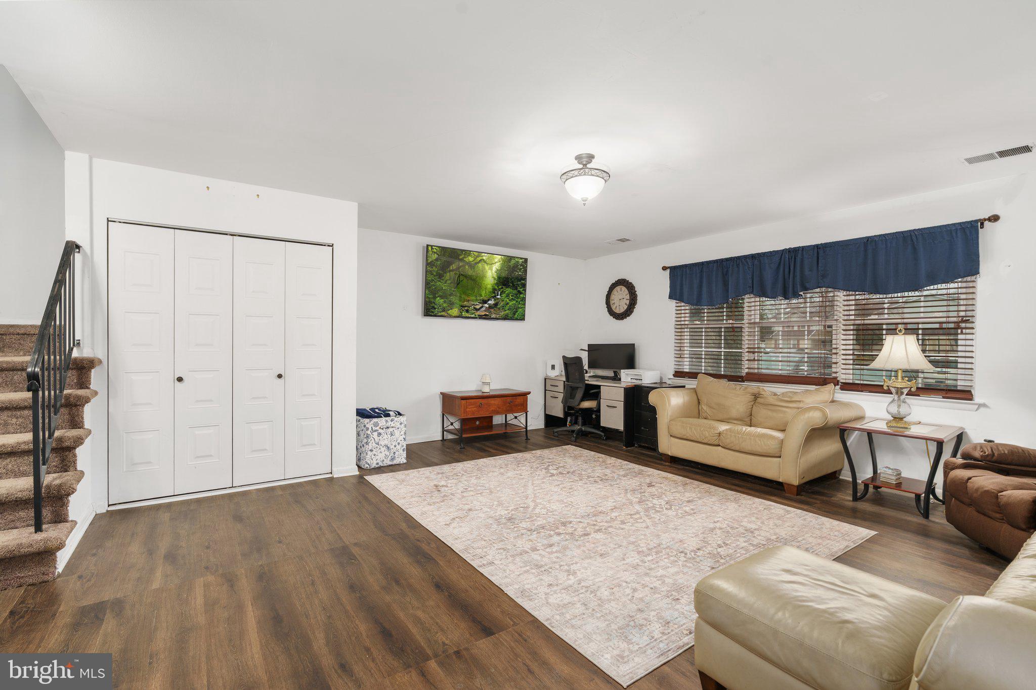 QUAKER GREEN - Residential