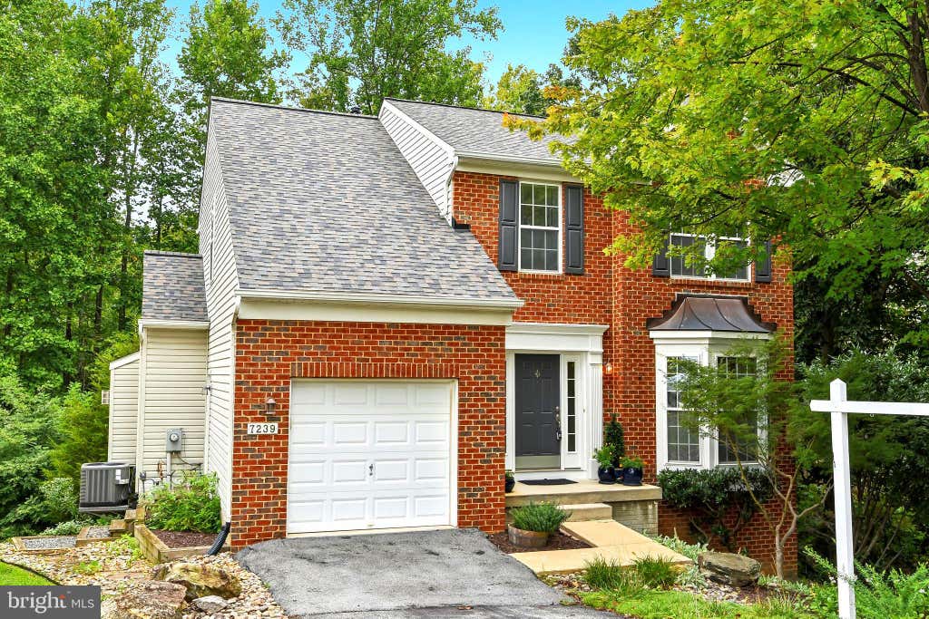 Photo of 7239 Lyndsey Way, ELKRIDGE, MD 21075 (MLS # MDHW2073264)