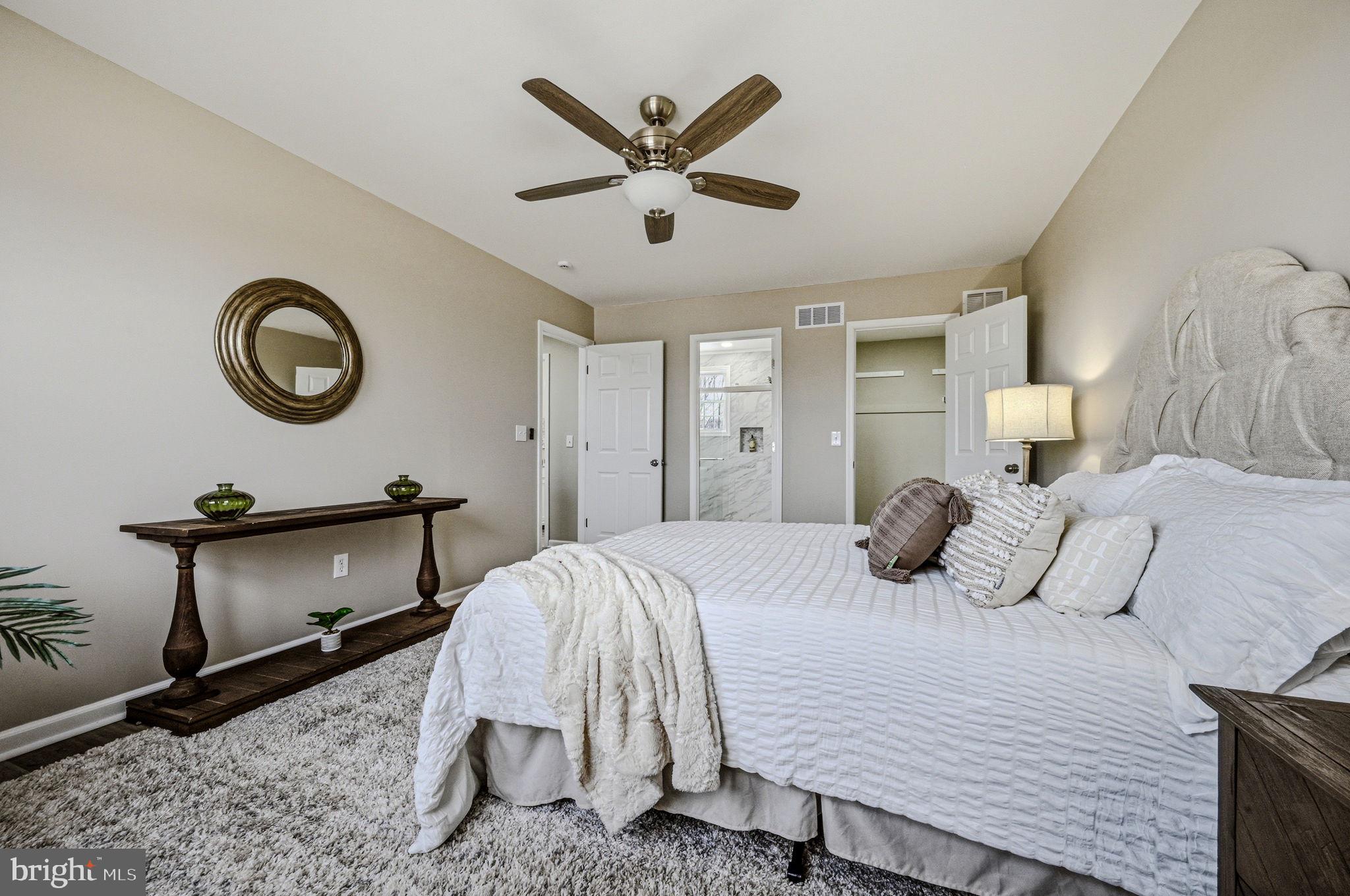 JONATHANS LANDING - Residential