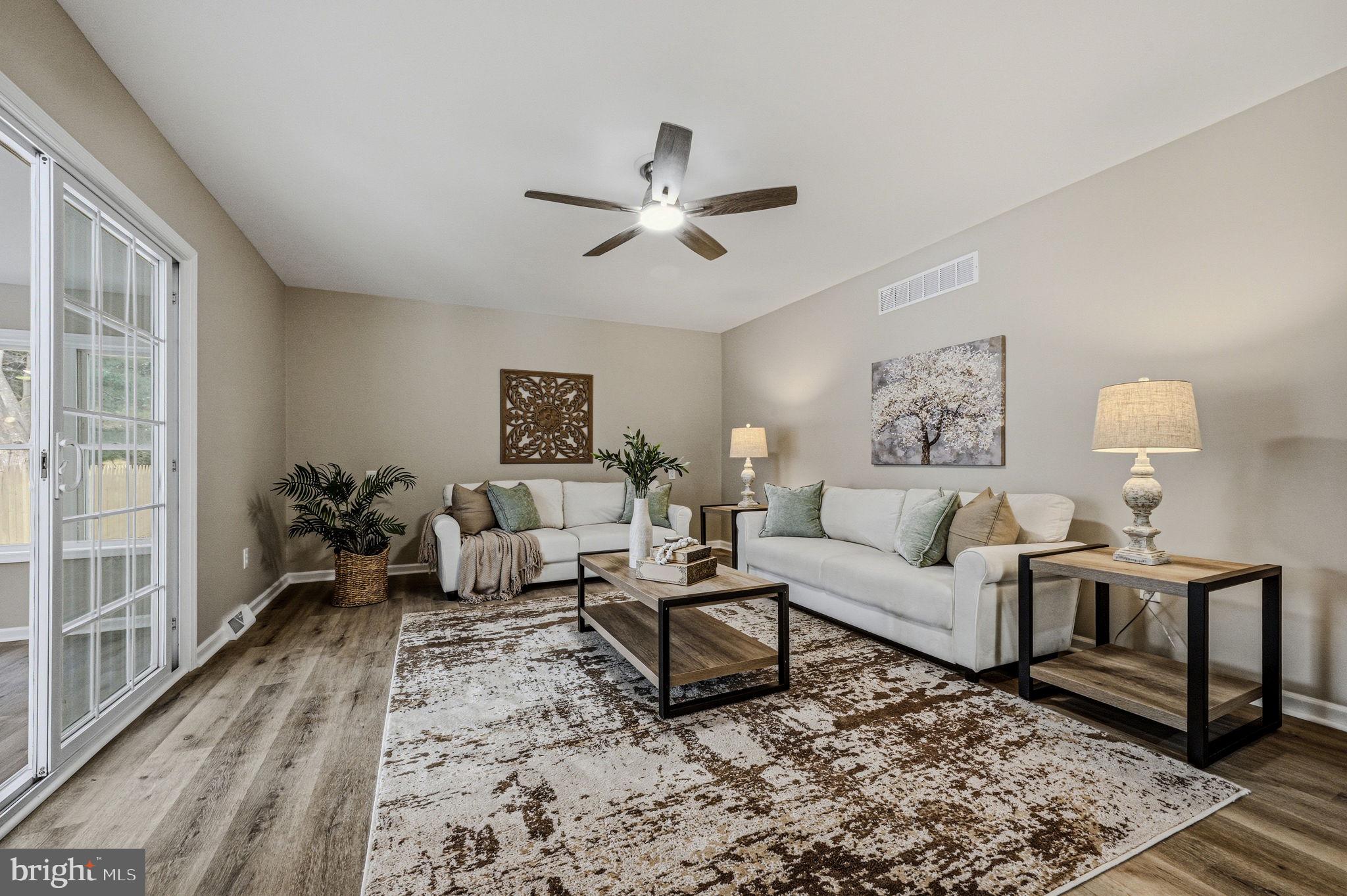 JONATHANS LANDING - Residential