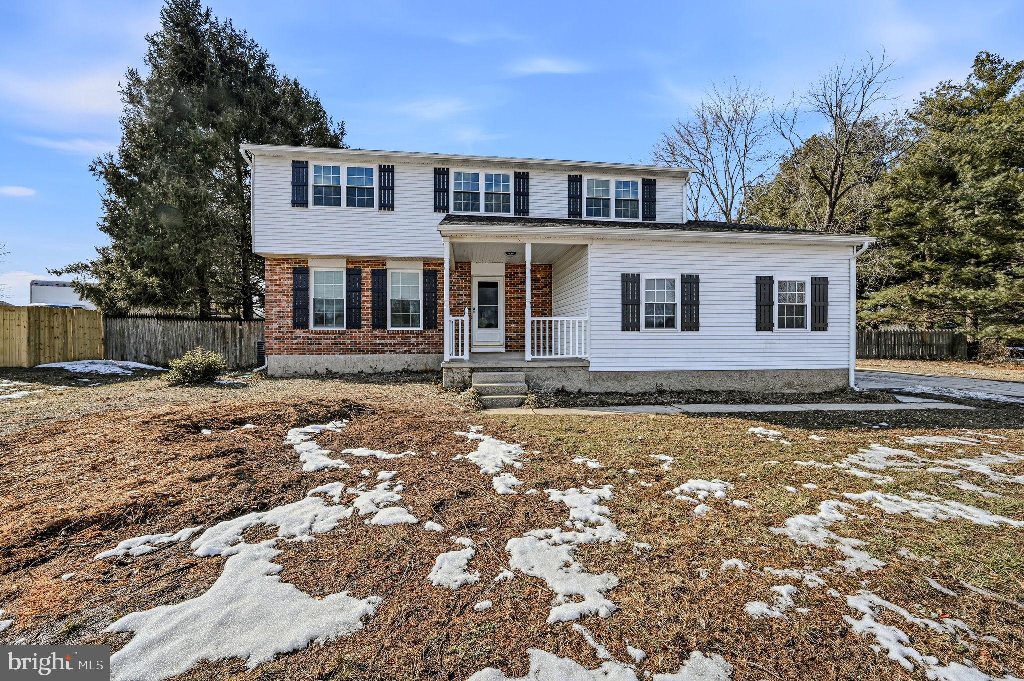 JONATHANS LANDING - Residential