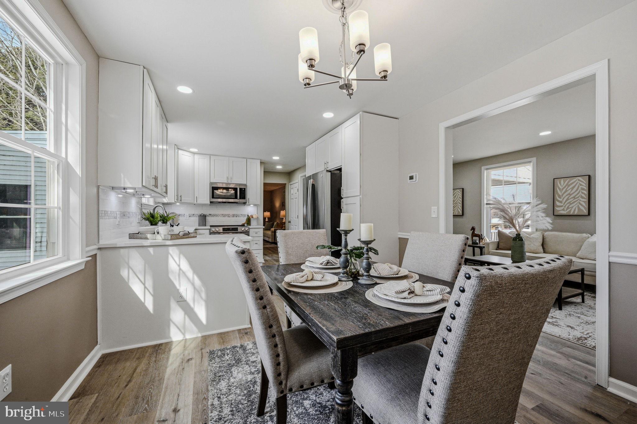 JONATHANS LANDING - Residential