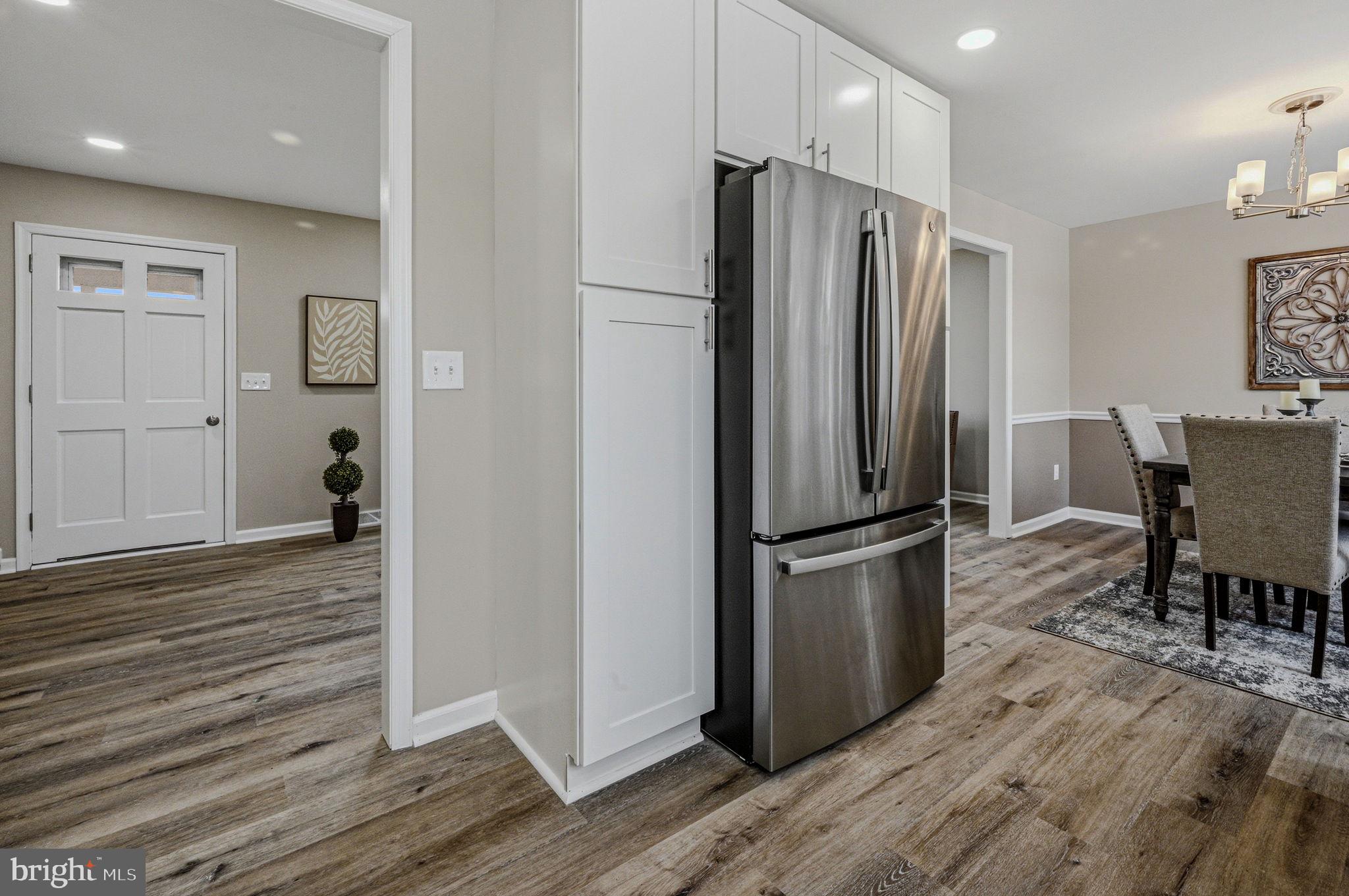 JONATHANS LANDING - Residential