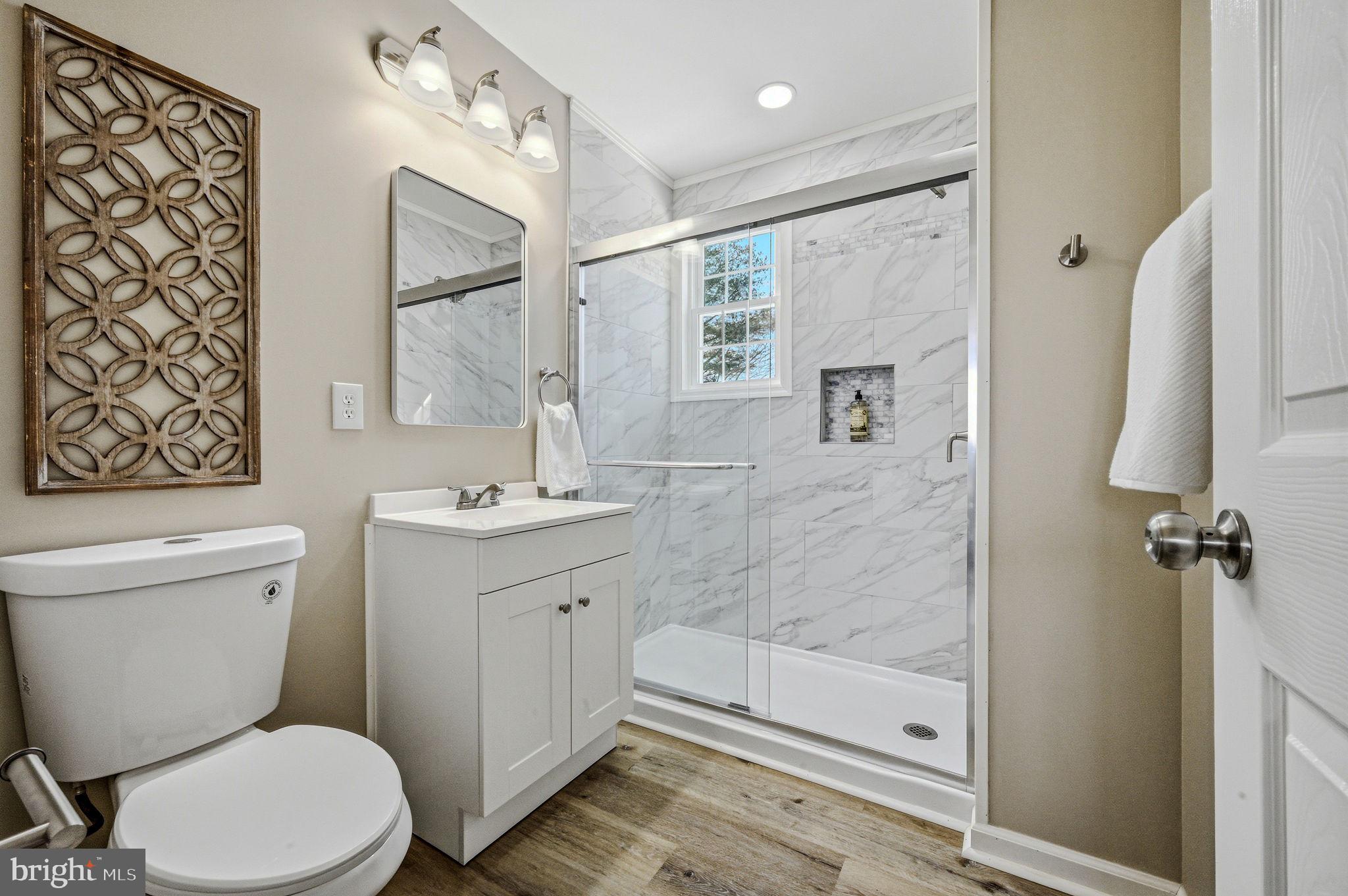 JONATHANS LANDING - Residential