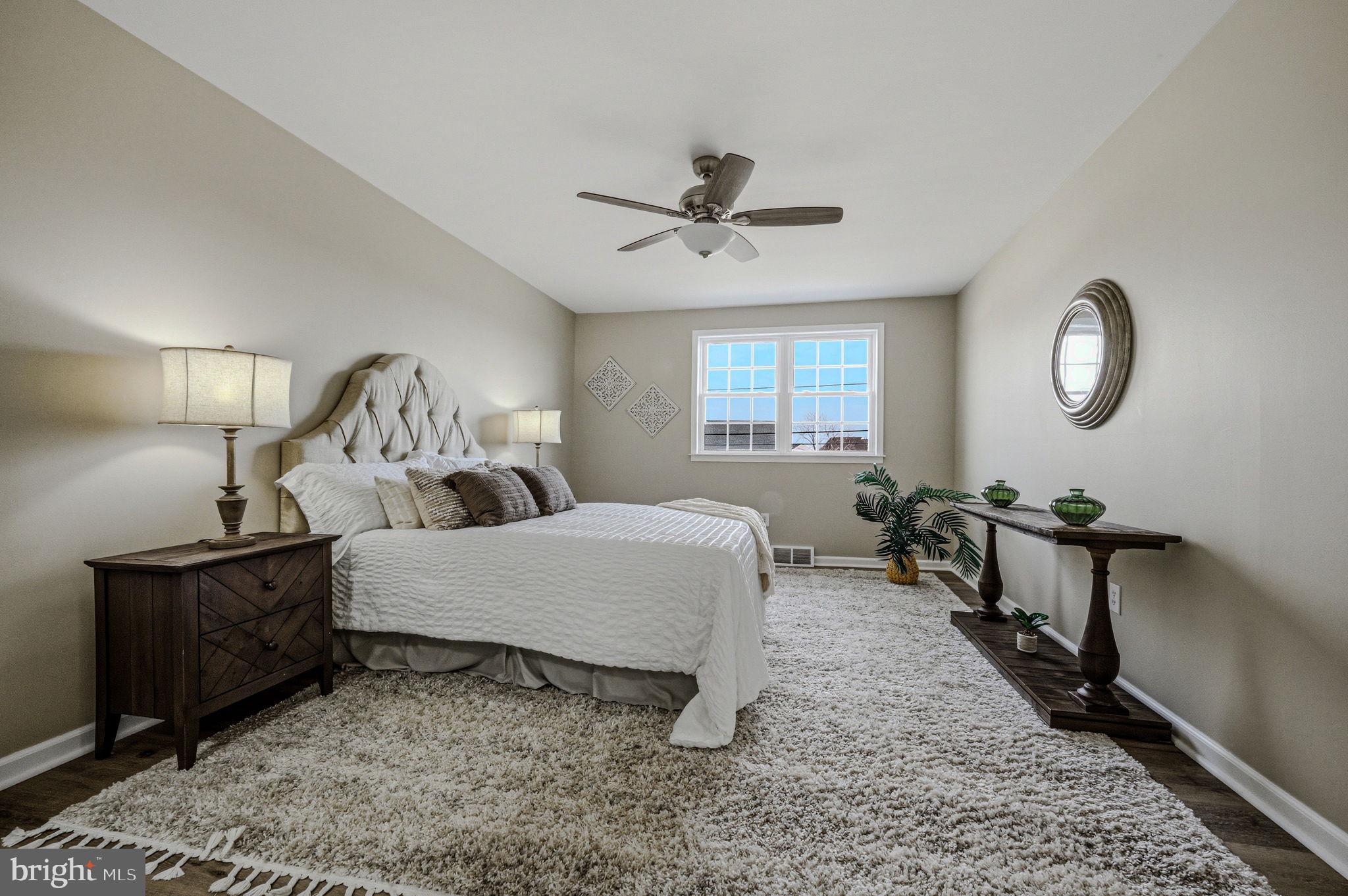 JONATHANS LANDING - Residential