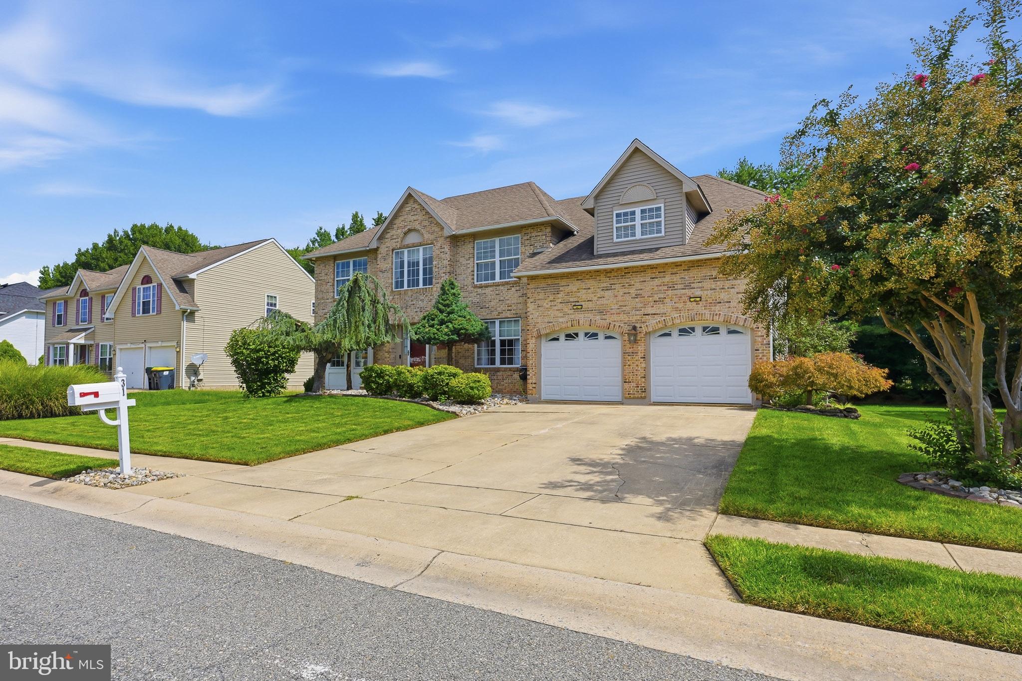 31 E MOYER DRIVE