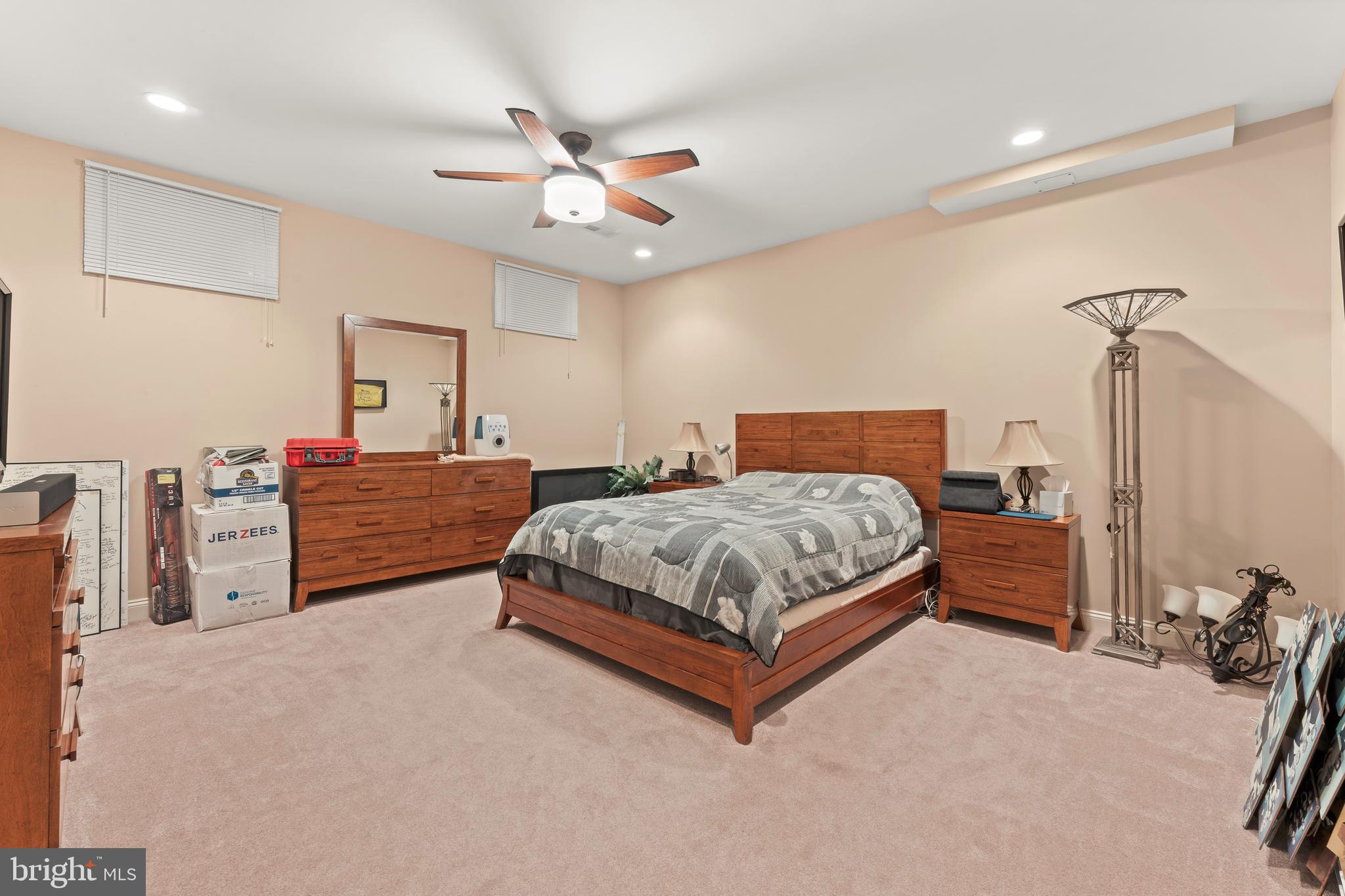 WOODMONT - Residential