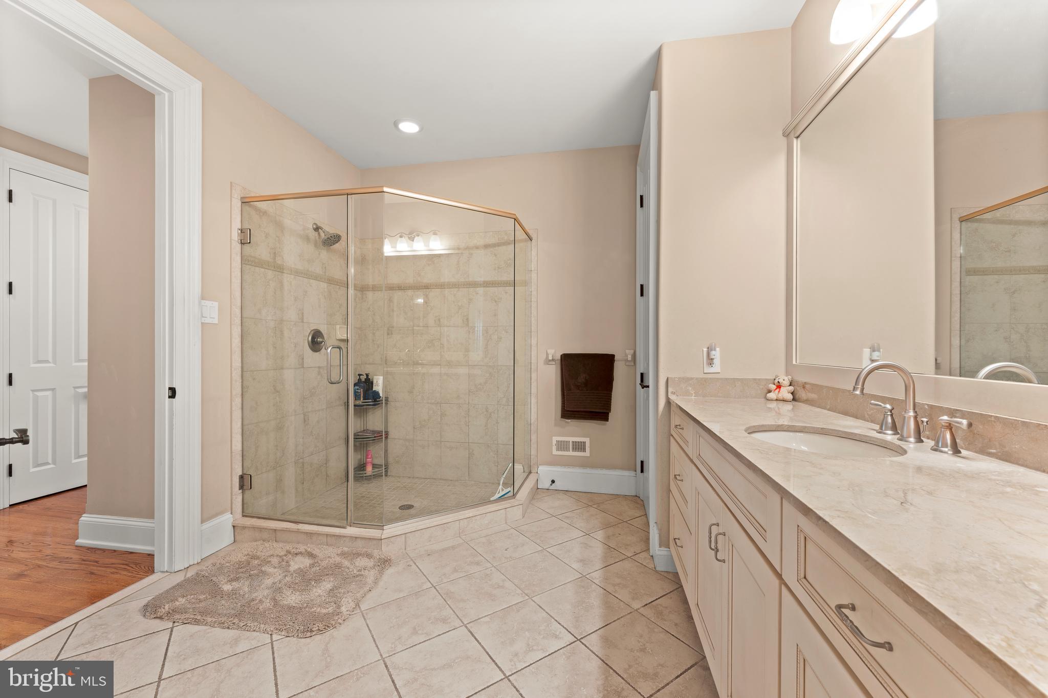 WOODMONT - Residential