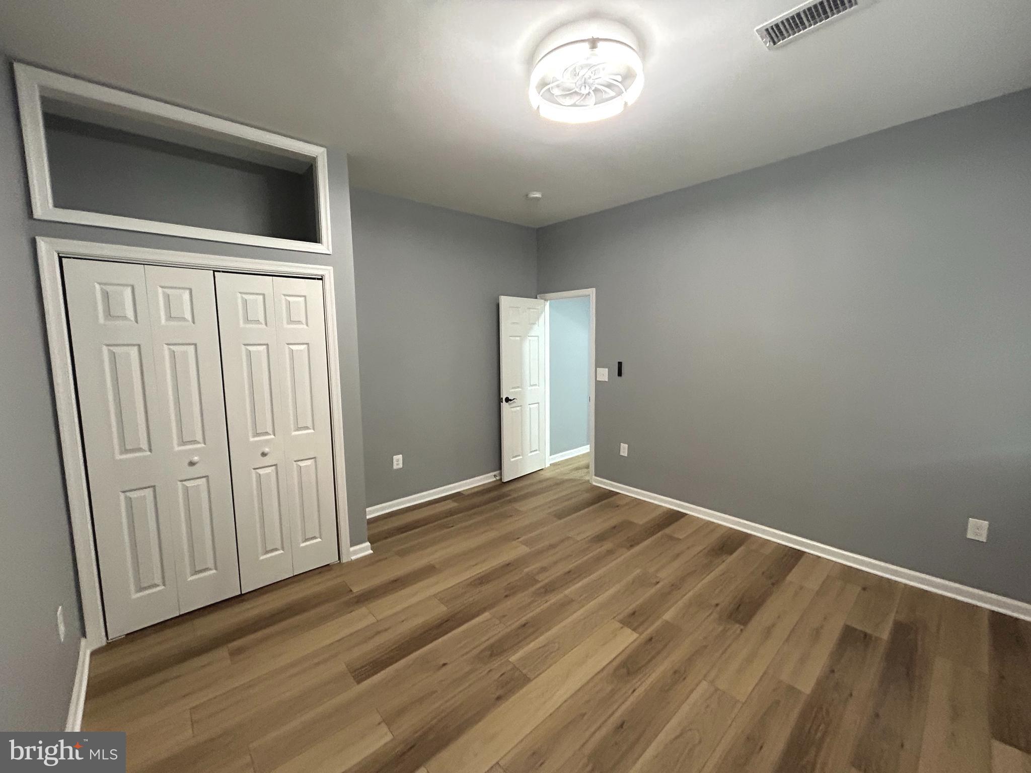 HILLTOP PARK - Residential Lease