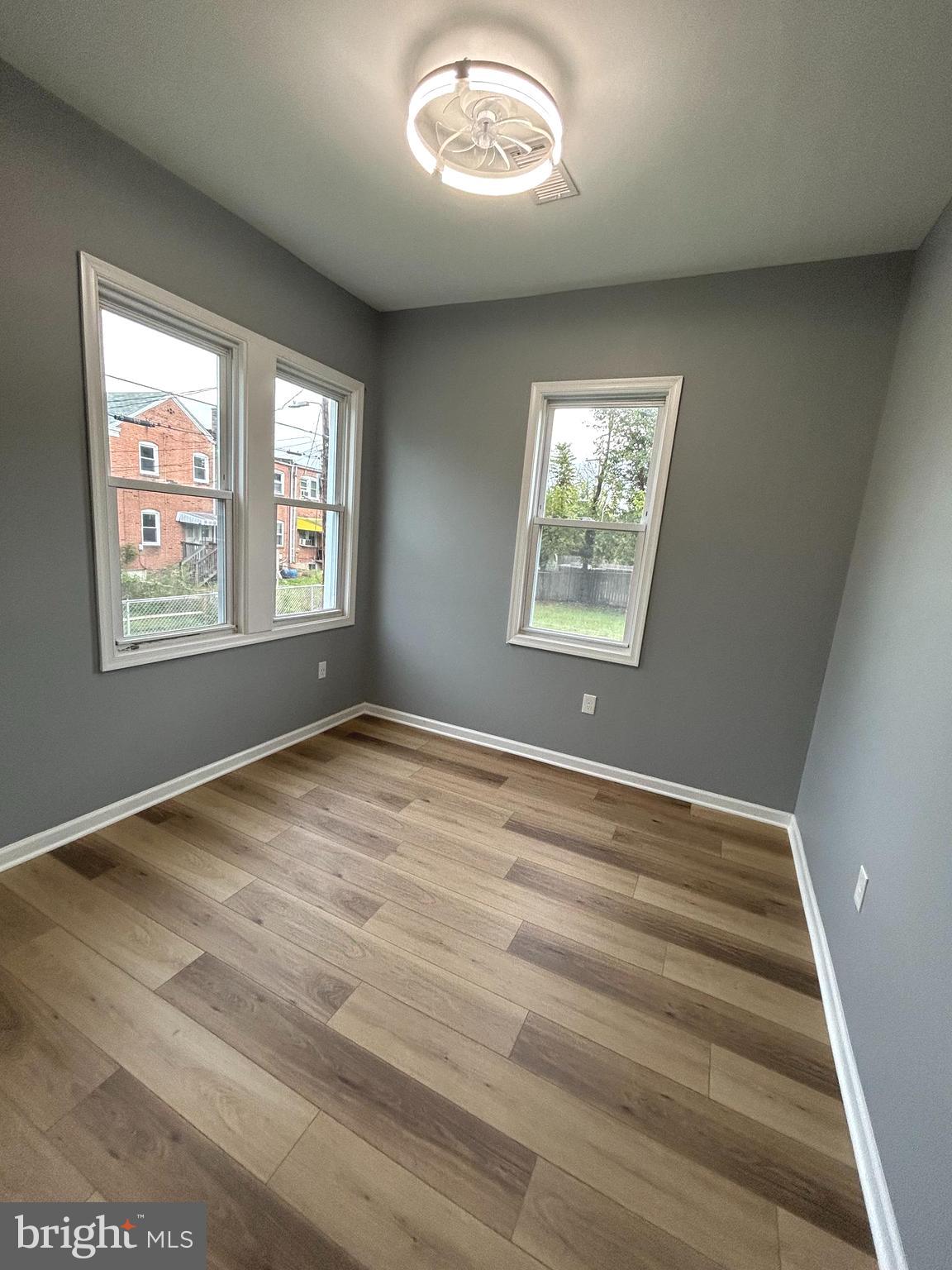 HILLTOP PARK - Residential Lease