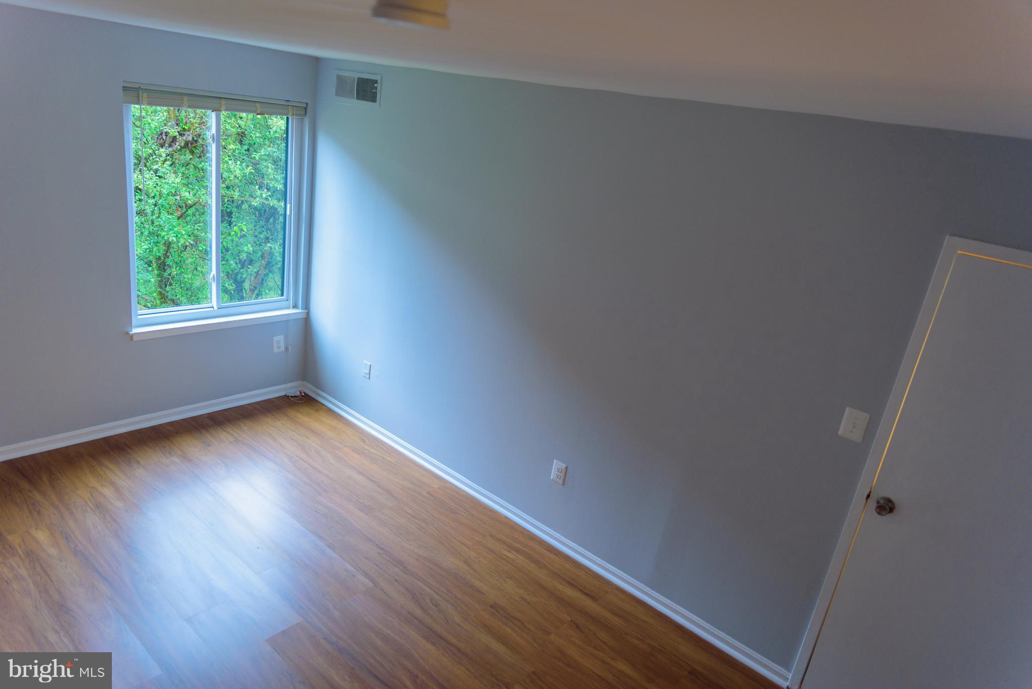 HAWTHORNE VILLAGE - Residential