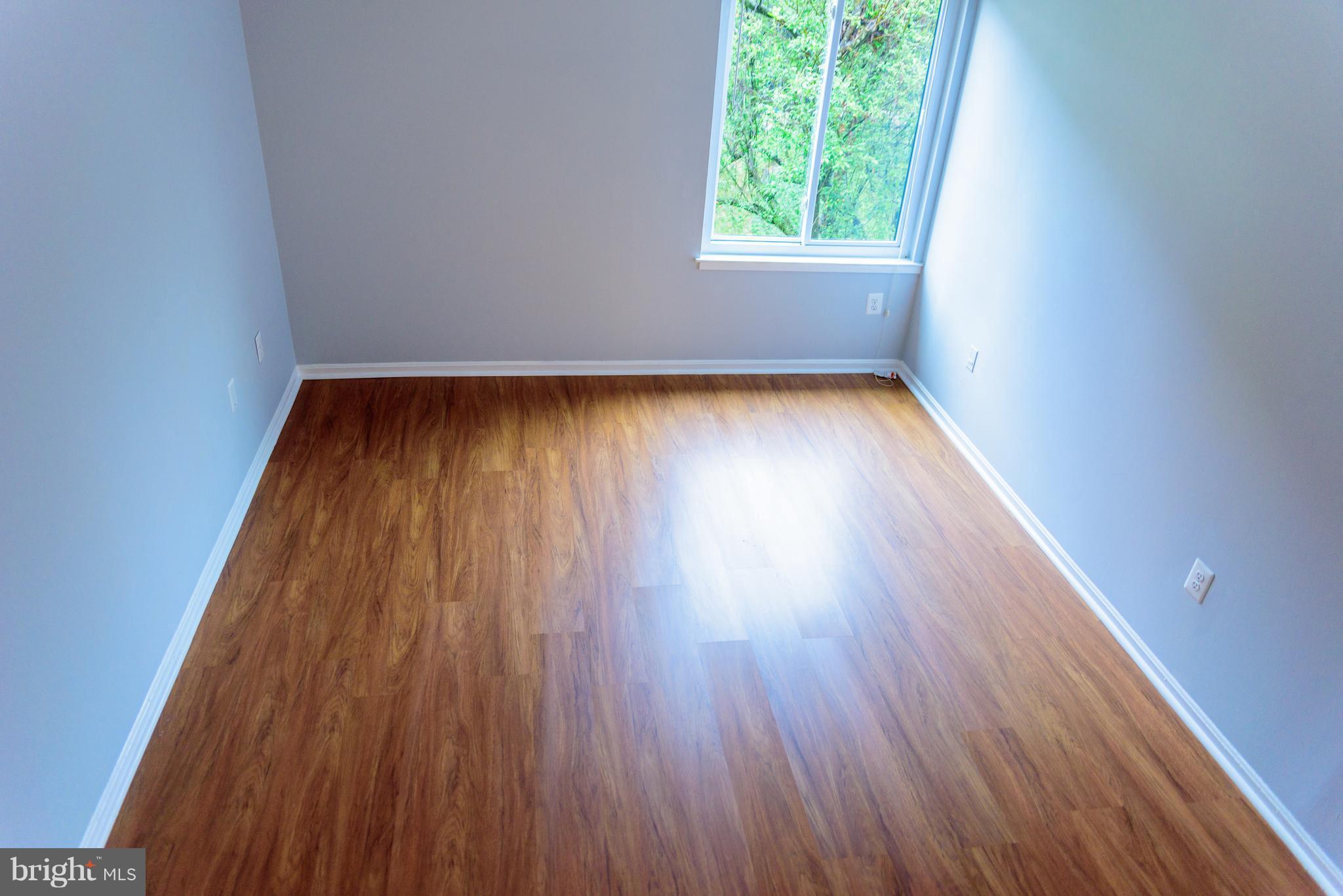 HAWTHORNE VILLAGE - Residential