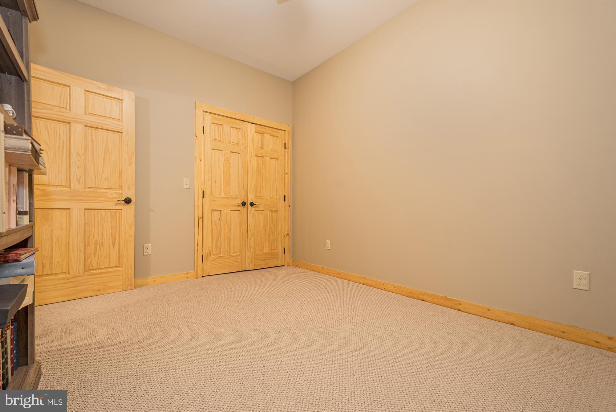 THOUSAND ACRES - Residential