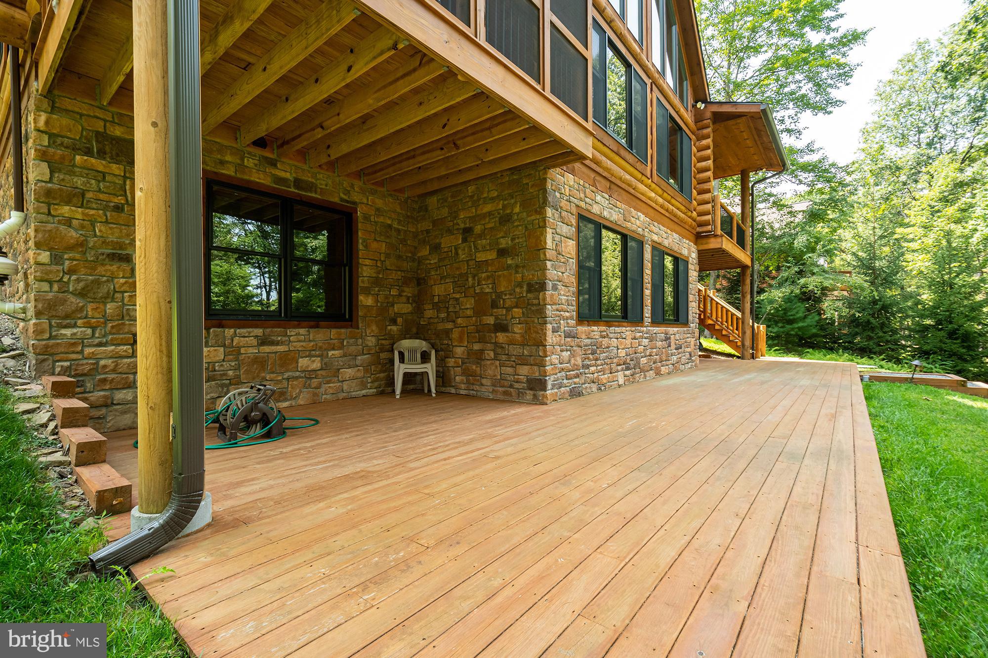 THOUSAND ACRES - Residential