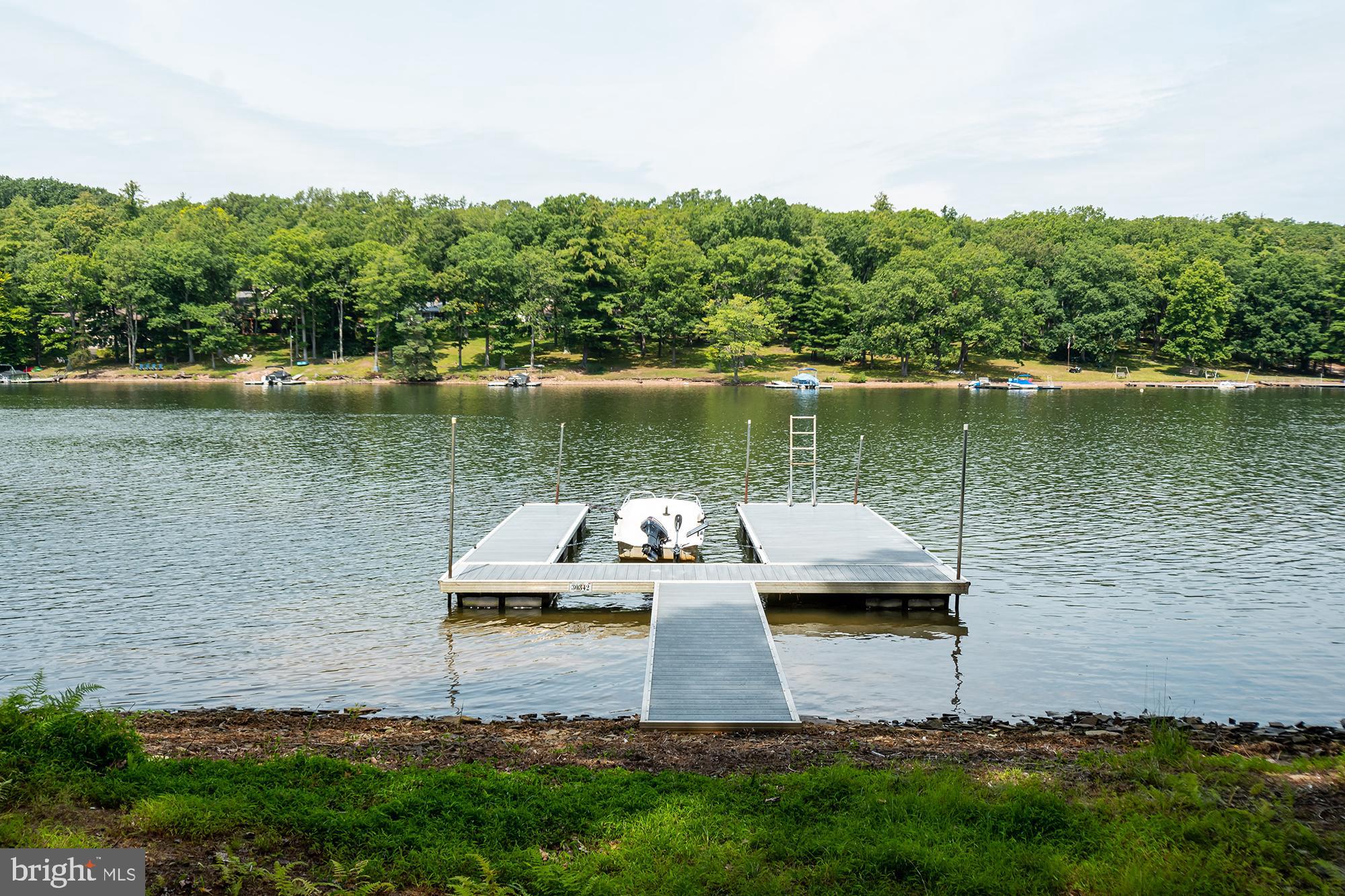 THOUSAND ACRES - Residential