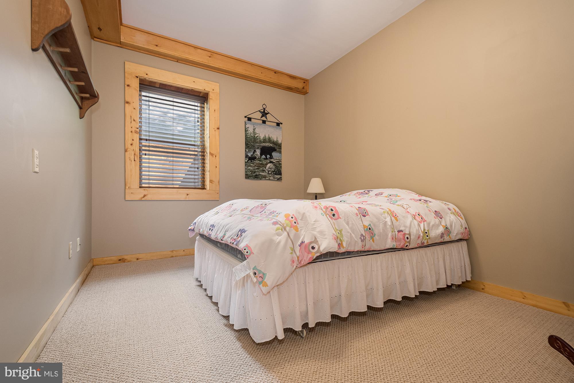 THOUSAND ACRES - Residential