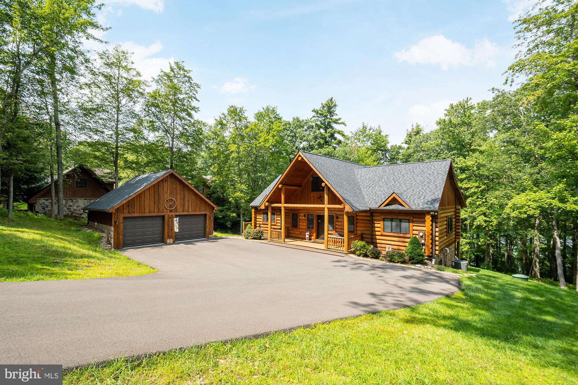 THOUSAND ACRES - Residential