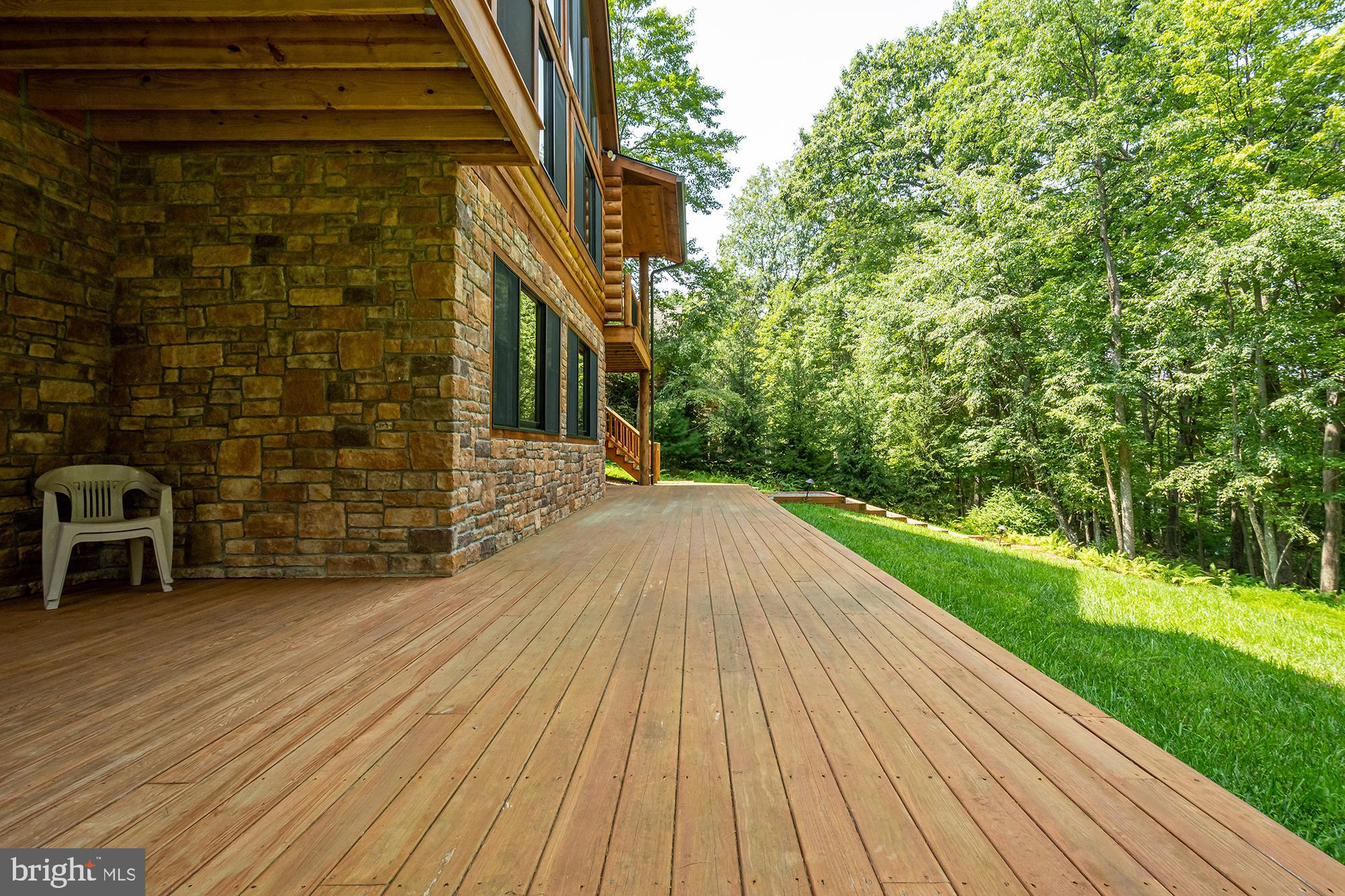 THOUSAND ACRES - Residential